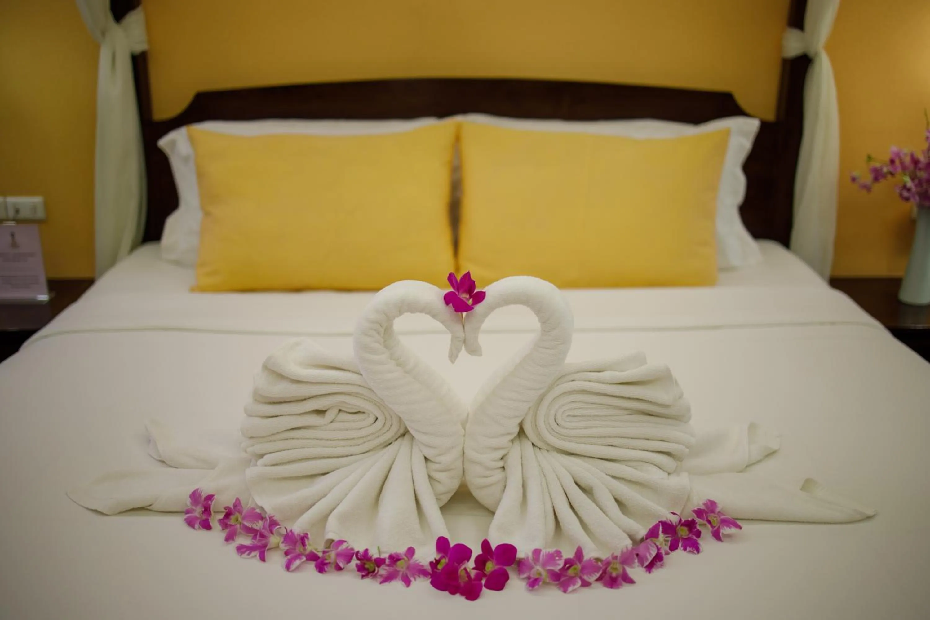 Bed in Vdara Pool Resort Spa Chiang Mai