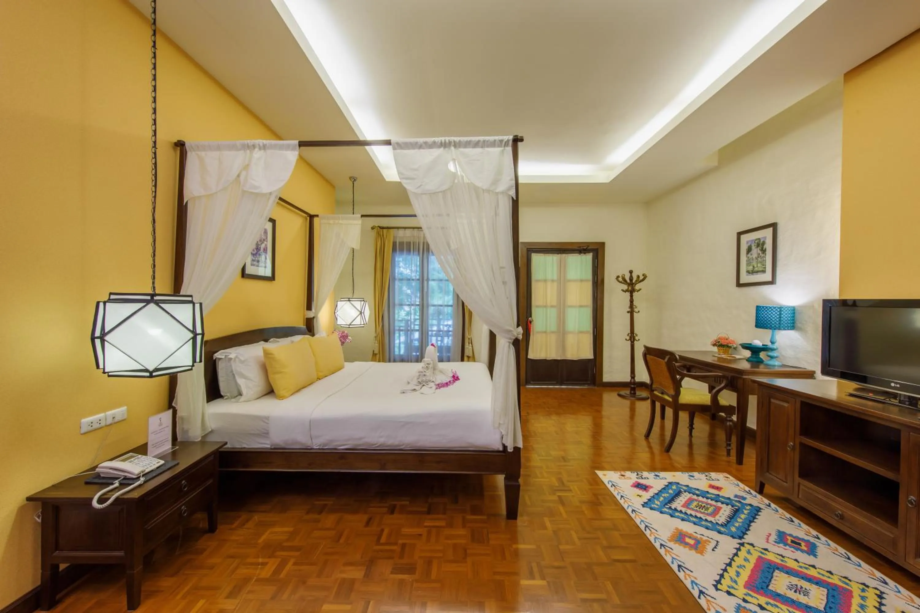 Bed in Vdara Pool Resort Spa Chiang Mai