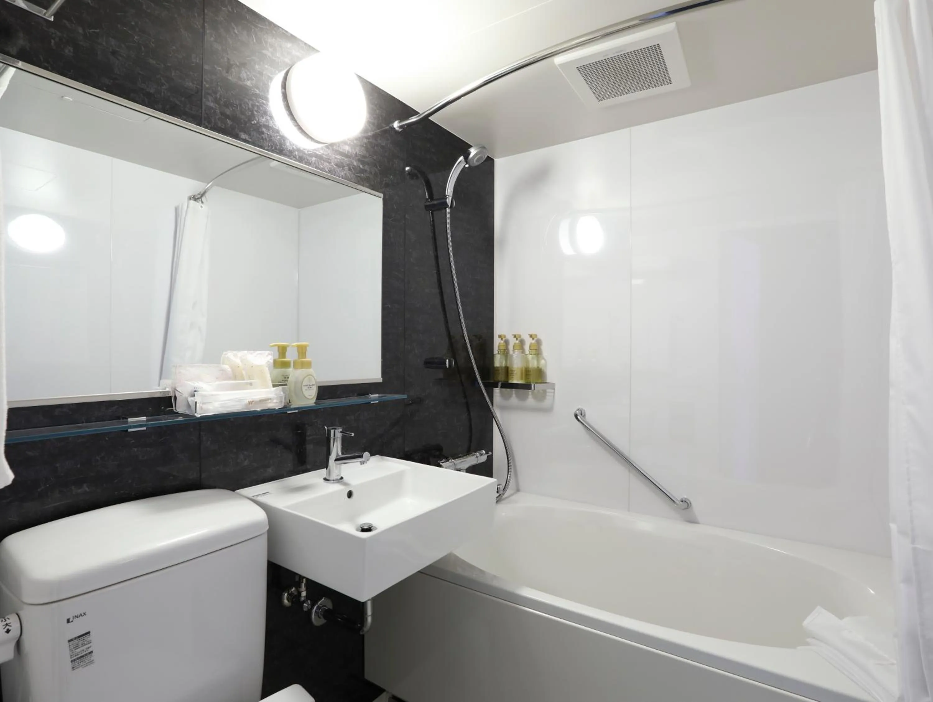 Bathroom in KOKO HOTEL Kyoto Shijo Karasuma - formerly Hotel Wing International Kyoto - Shijo Karasuma