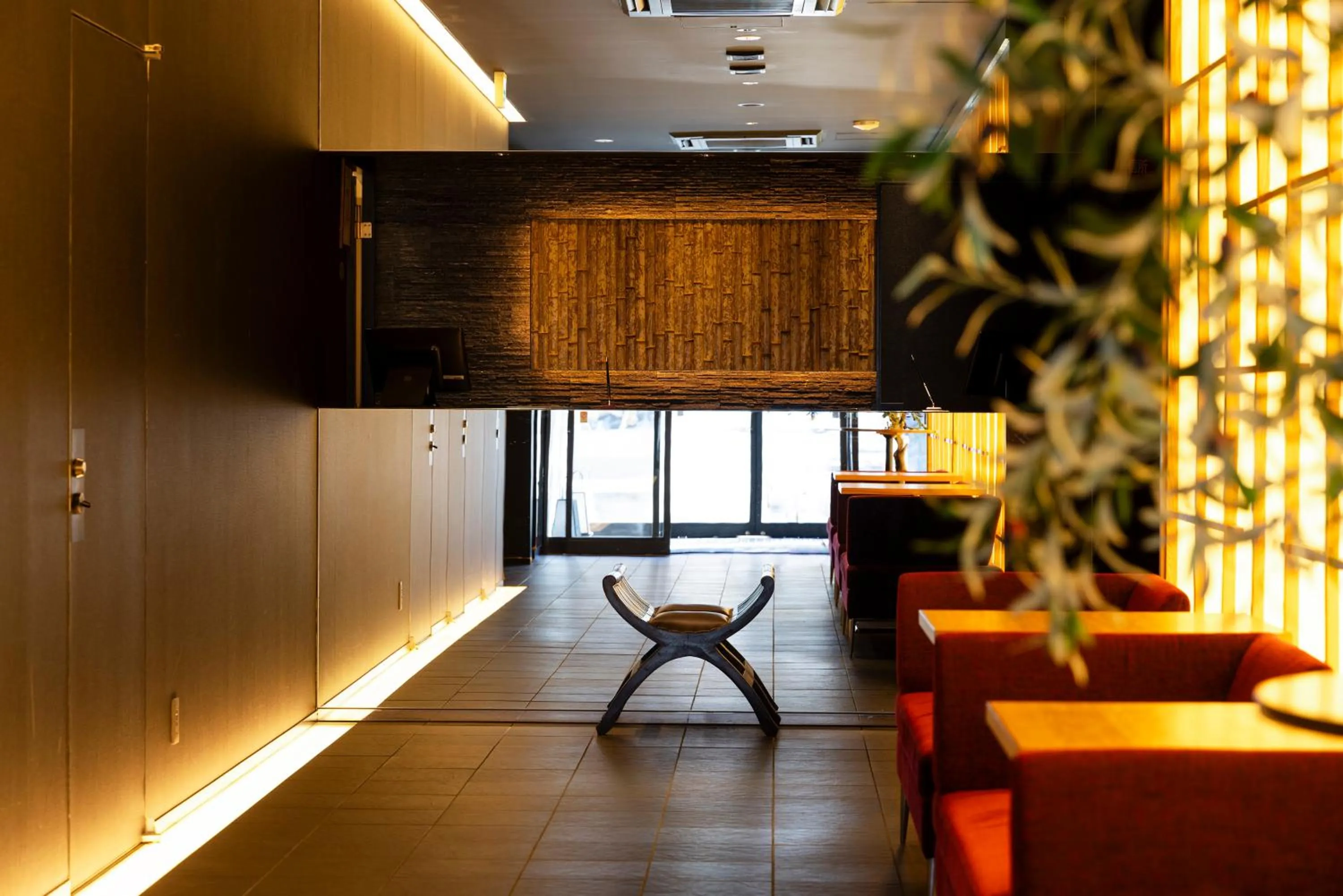 Lobby or reception in KOKO HOTEL Kyoto Shijo Karasuma - formerly Hotel Wing International Kyoto - Shijo Karasuma