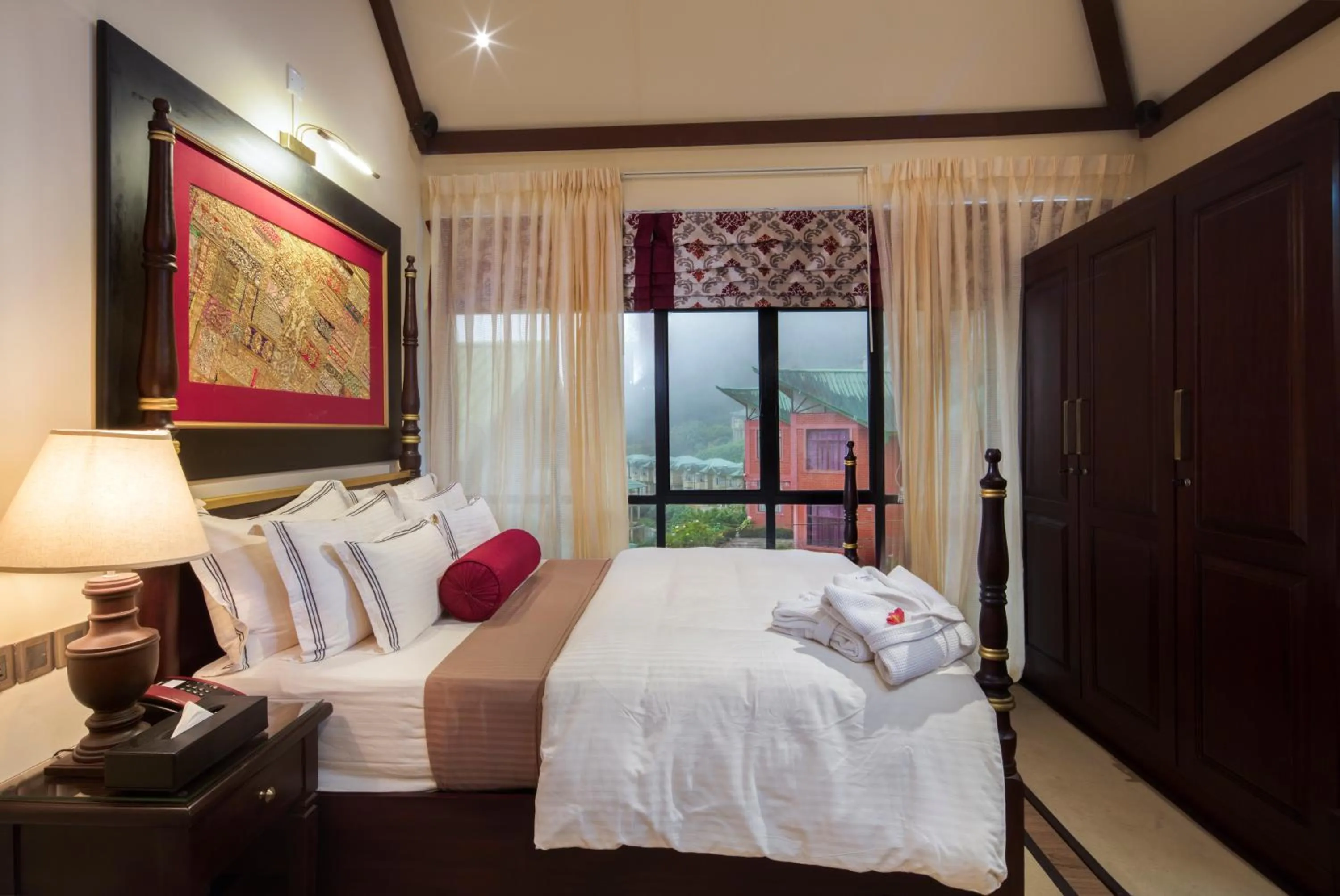 Bedroom, Bed in The CheRiz Boutique