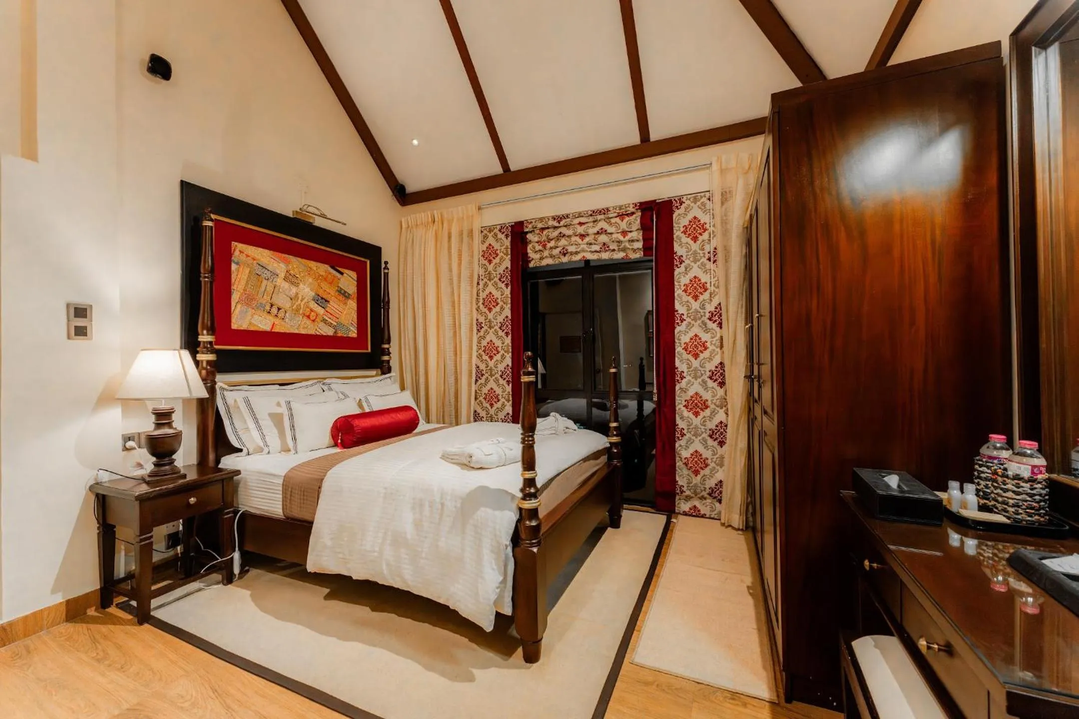 Bedroom, Bed in The CheRiz Boutique