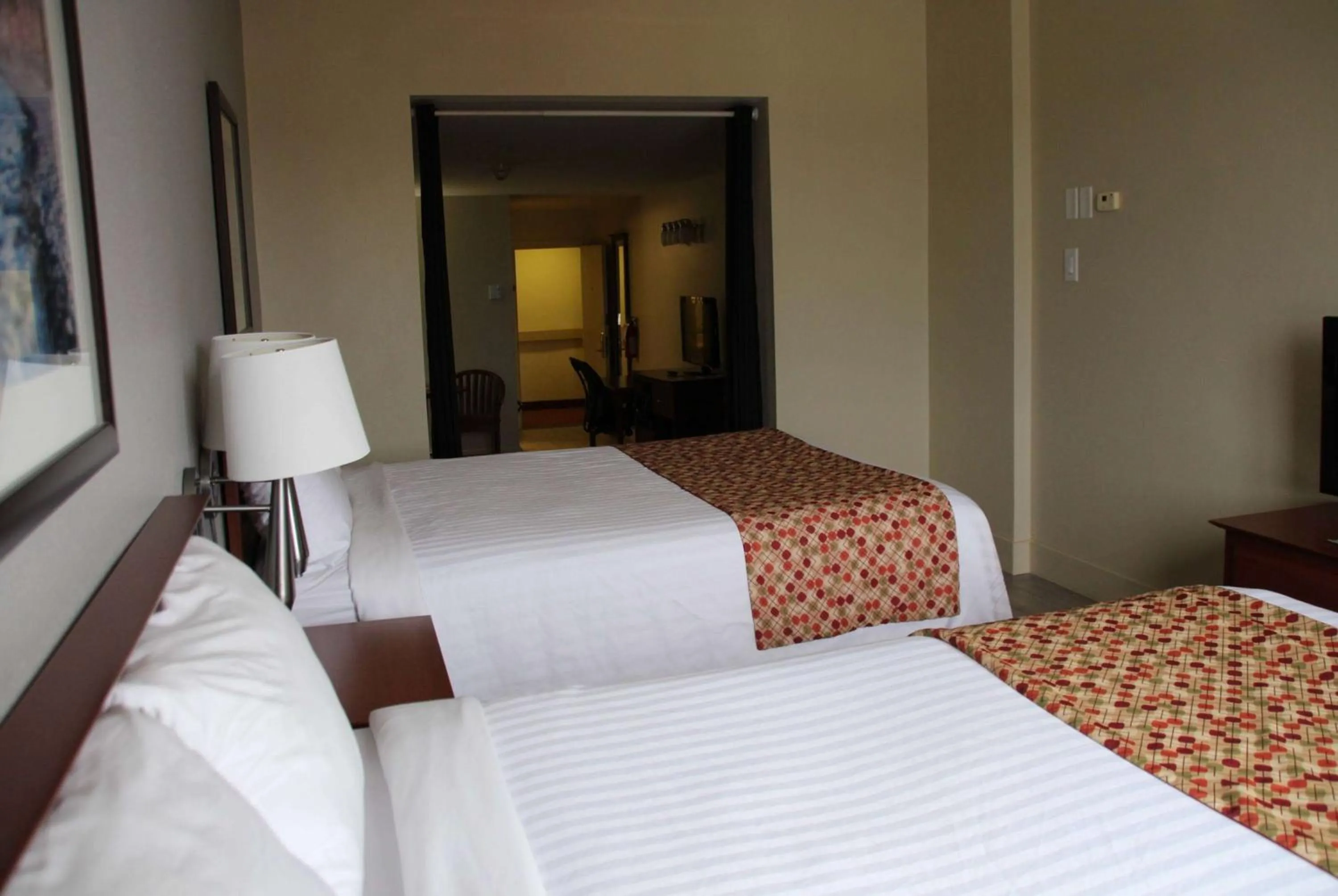 Photo of the whole room, Bed in Super 8 by Wyndham Campbellton NB