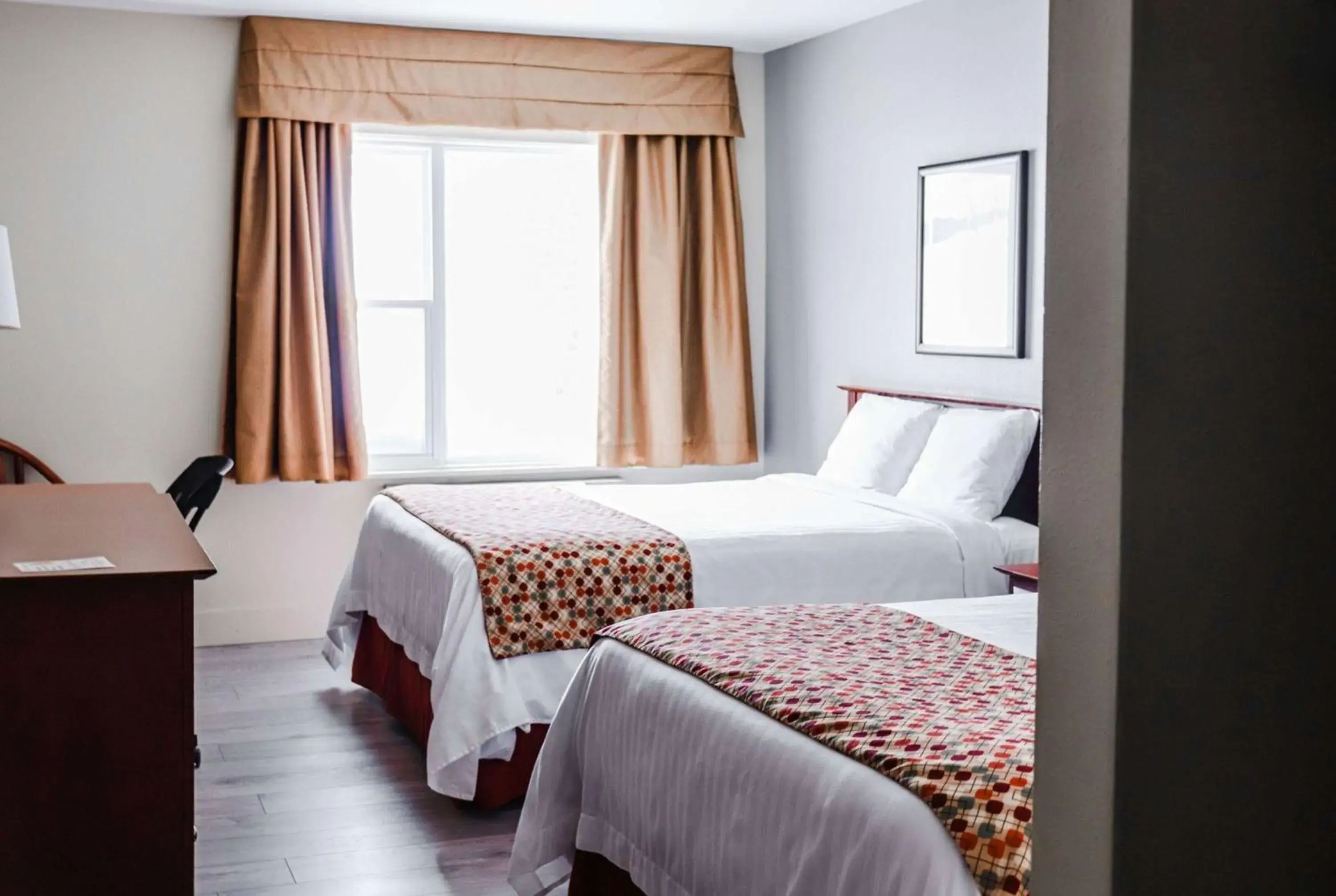 Queen Room with Two Queen Beds - Non-Smoking in Super 8 by Wyndham Campbellton NB Queen Room with Two Queen Beds - Non-Smoking in Super 8 by Wyndham Campbellton NB