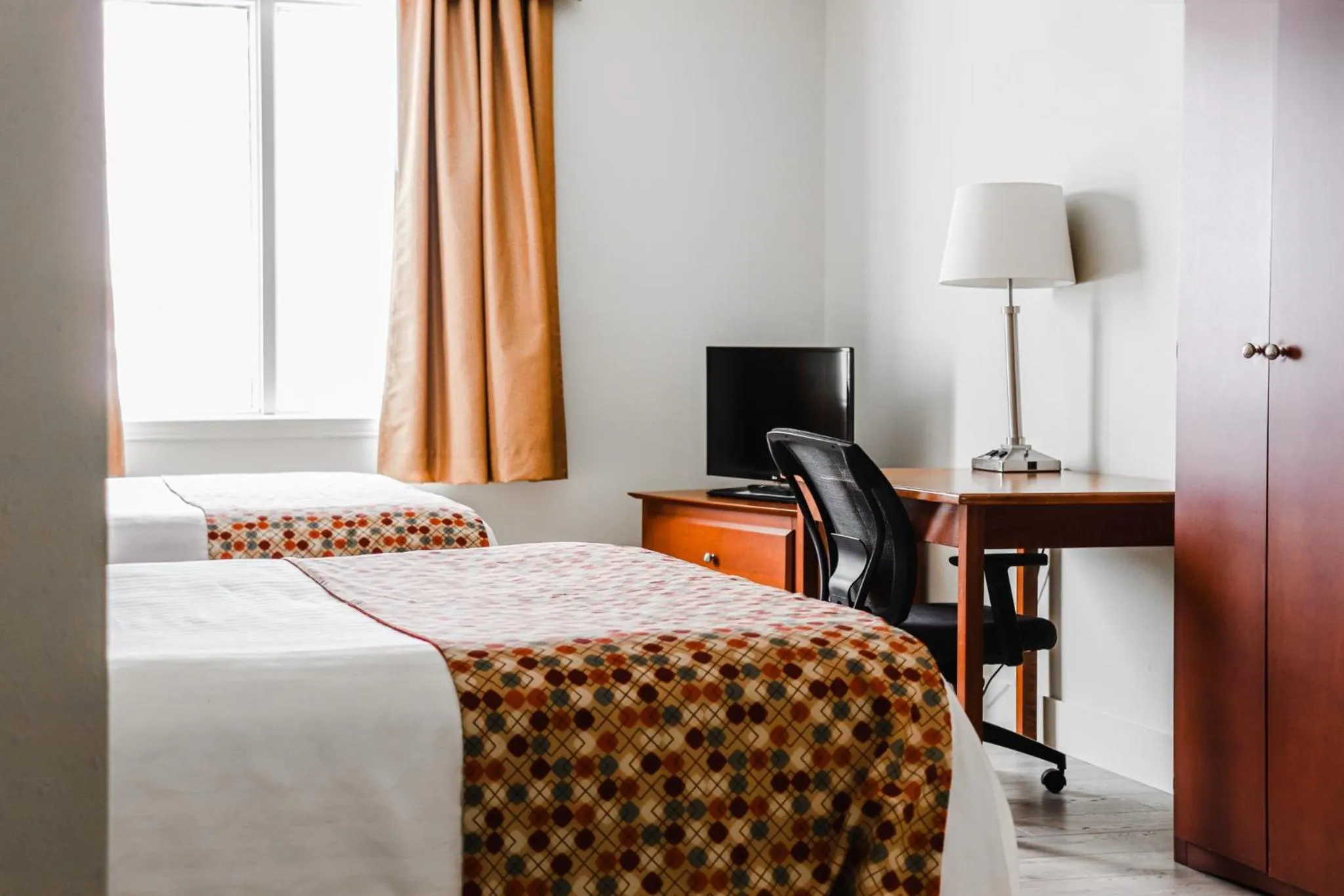 Bed in Super 8 by Wyndham Campbellton NB