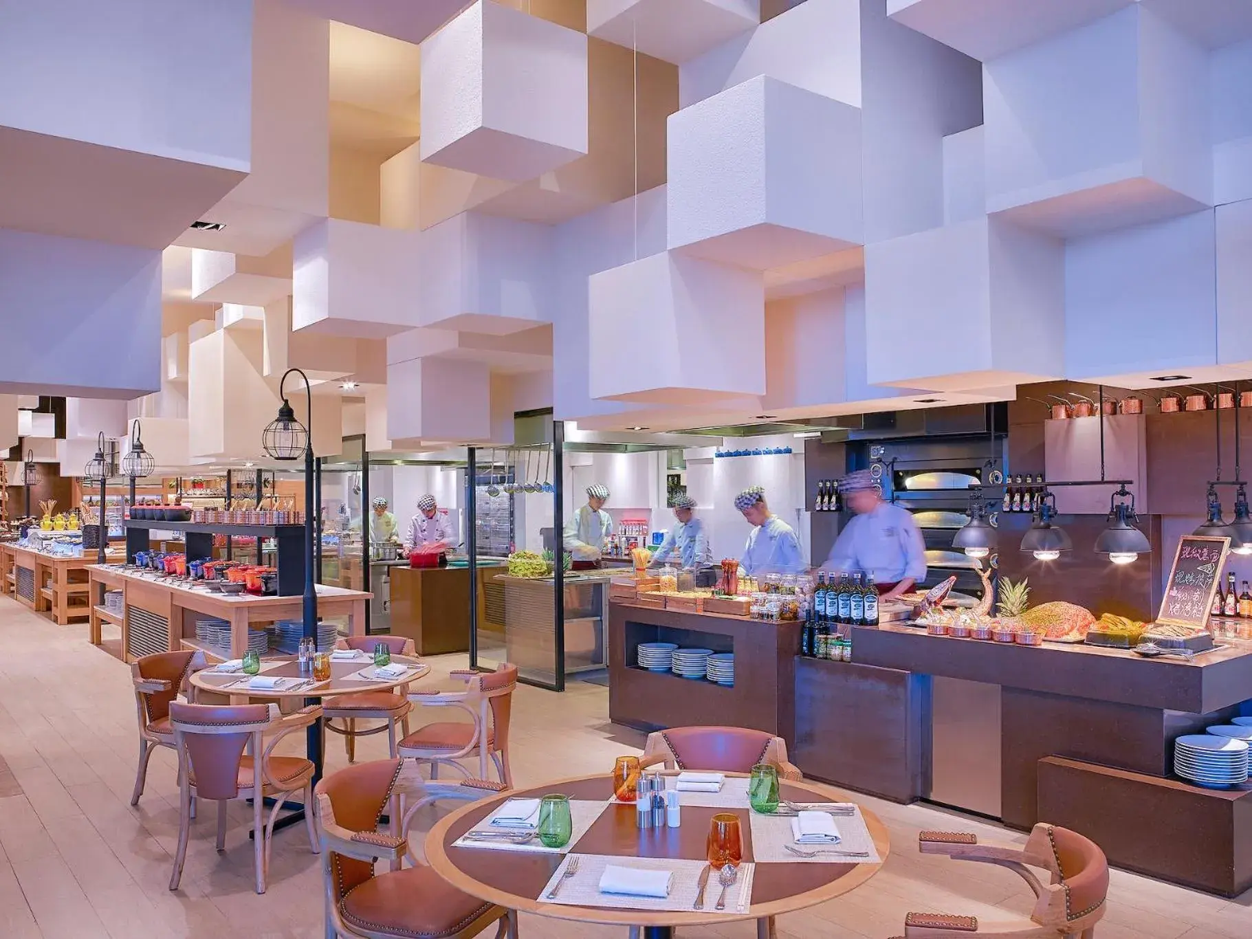 Restaurant/places to eat in Shangri-La Xiamen Restaurant/places to eat in Shangri-La Xiamen