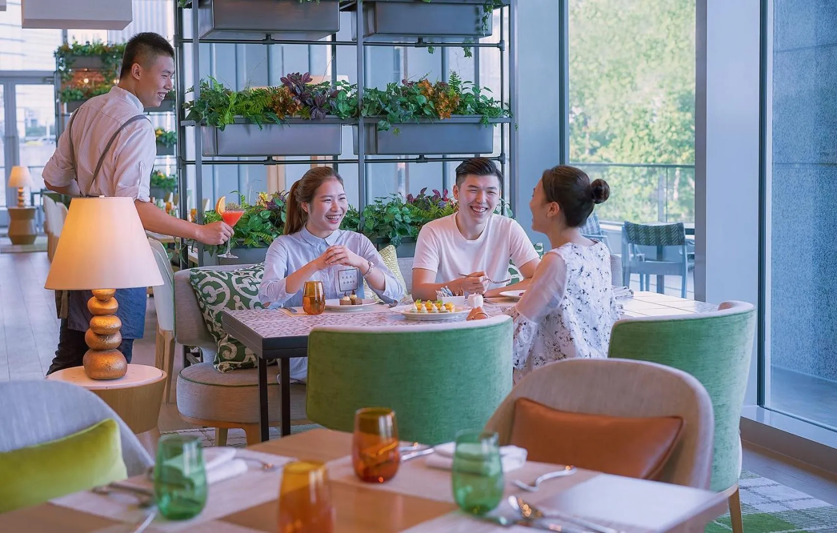 Restaurant/places to eat in Shangri-La Xiamen