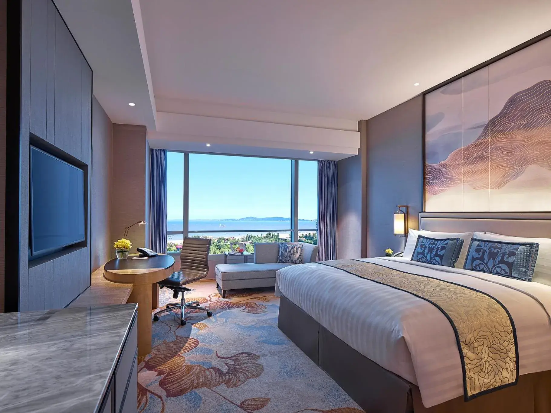 View (from property/room), Bed in Shangri-La Xiamen View (from property/room), Bed in Shangri-La Xiamen
