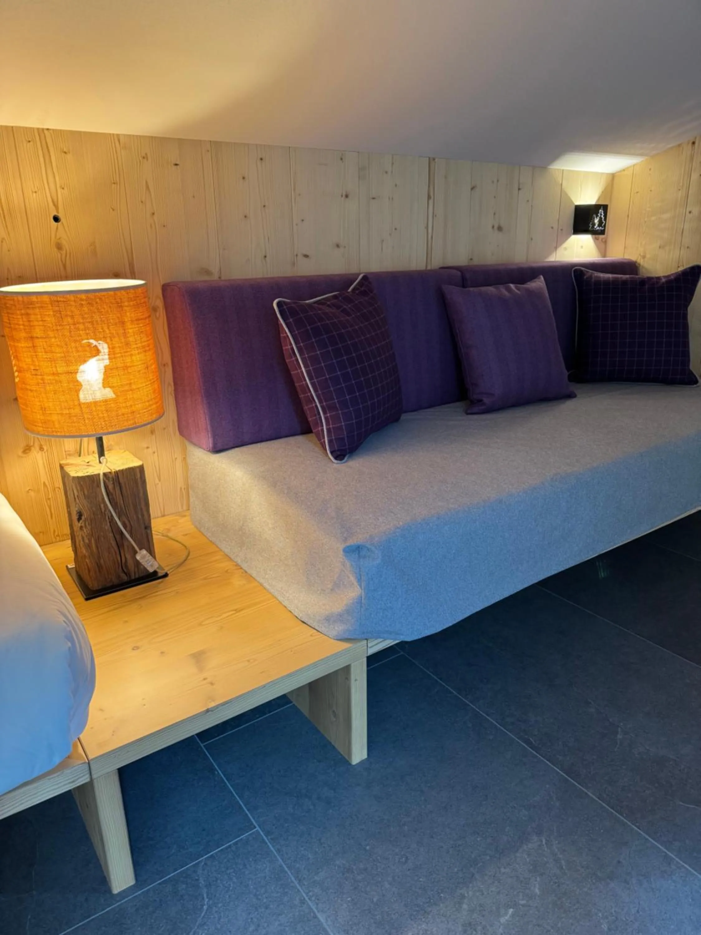 Living room, Bed in Hotel Nevada