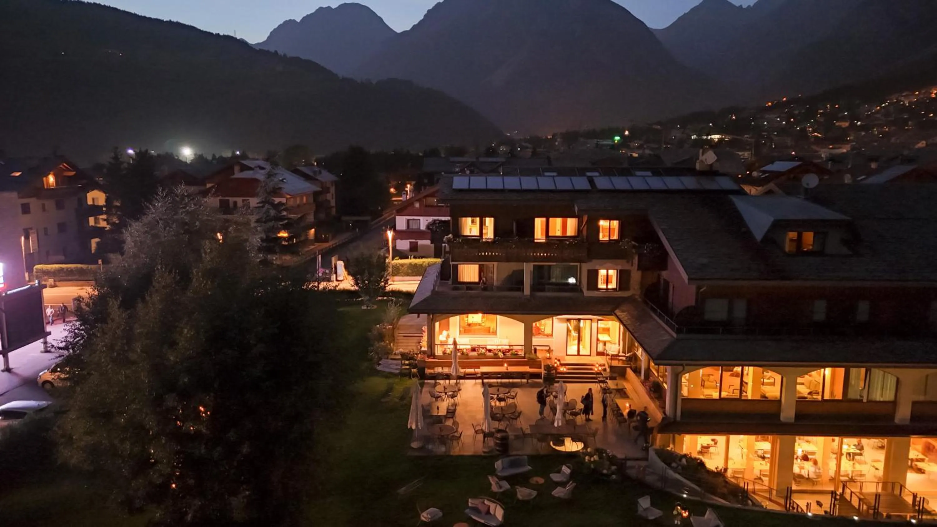 Property building in Hotel Nevada