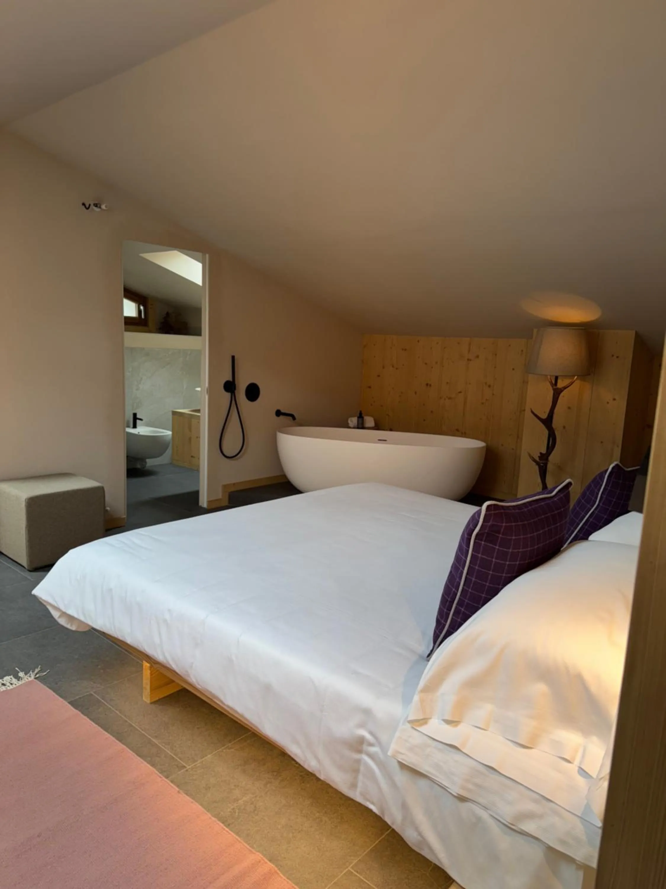 Photo of the whole room, Bed in Hotel Nevada