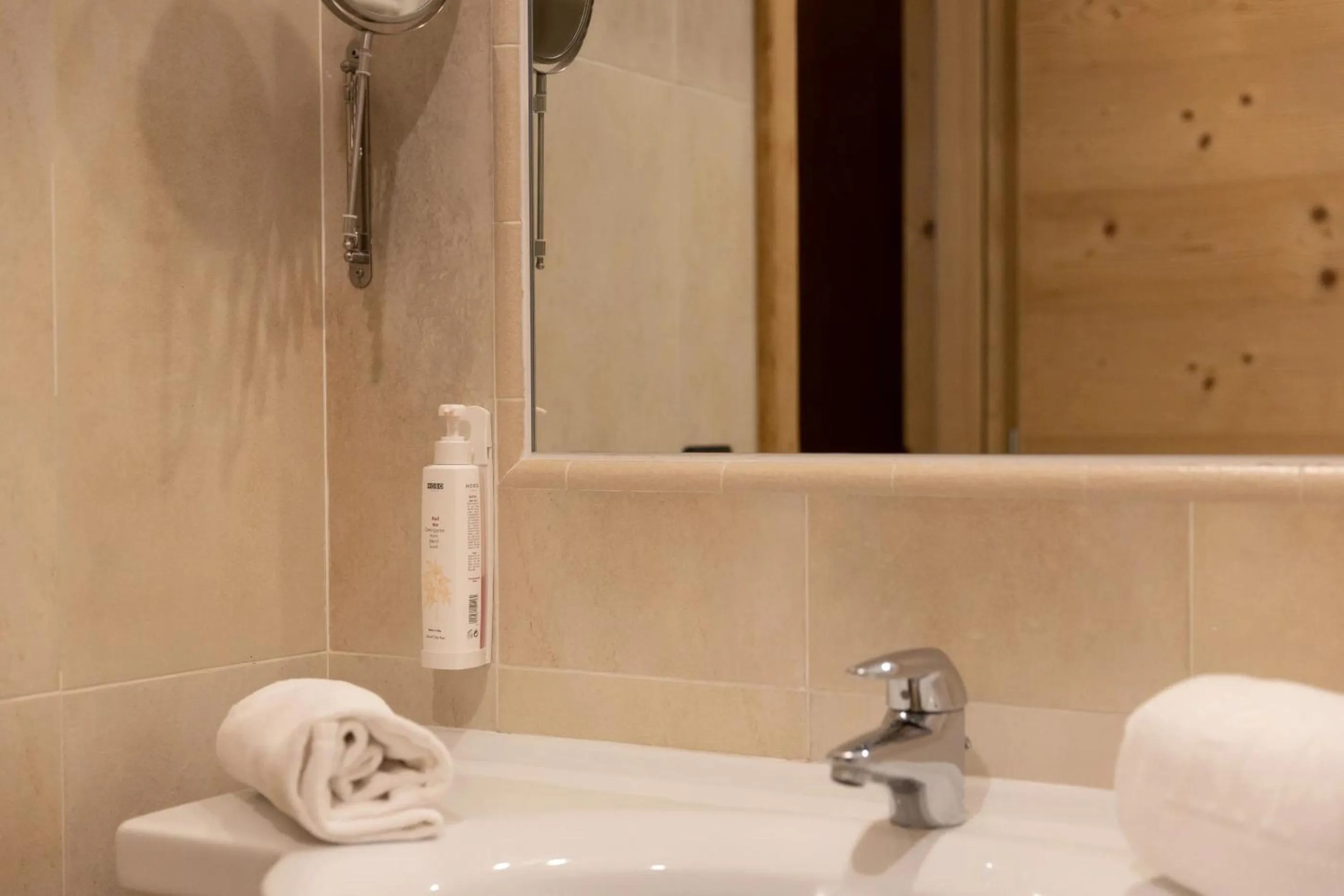 Bathroom in Hotel Nevada