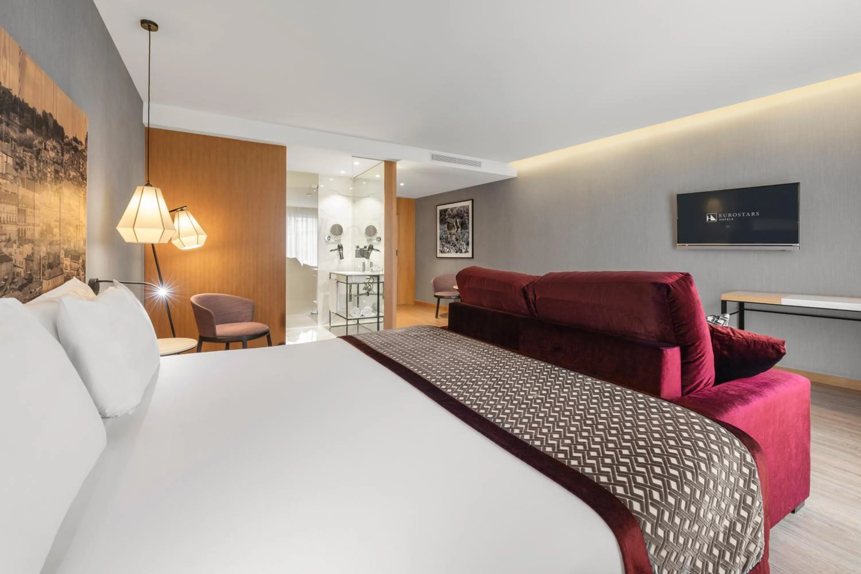 Bed in Eurostars Porto Centro