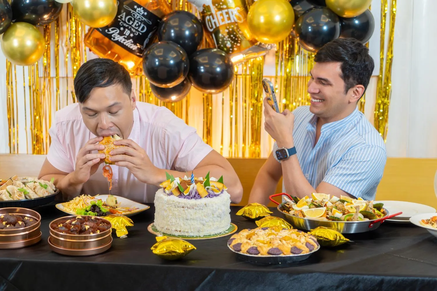 Restaurant/places to eat in Astoria Plaza