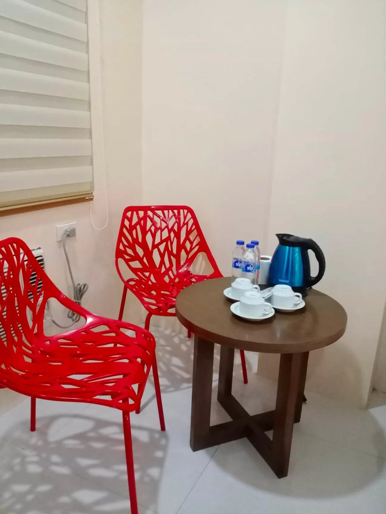 Coffee/tea facilities in RNR Suites