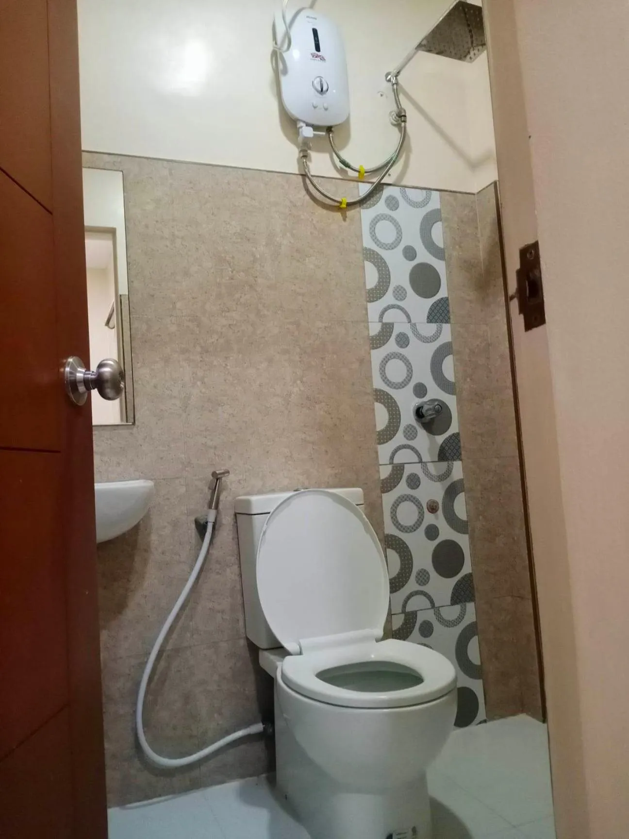 Shower in RNR Suites