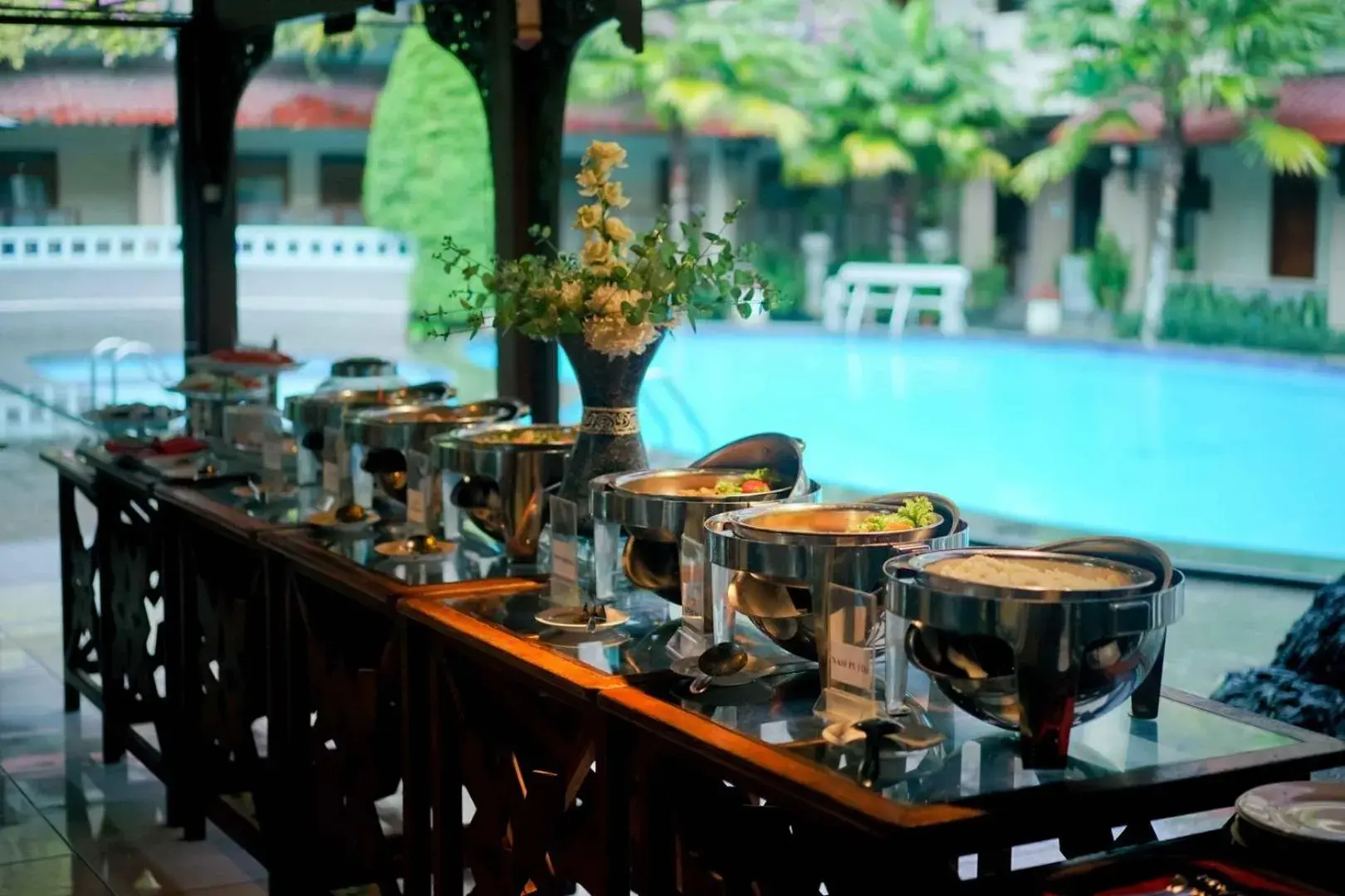 Breakfast in Cakra Kembang Hotel Breakfast in Cakra Kembang Hotel