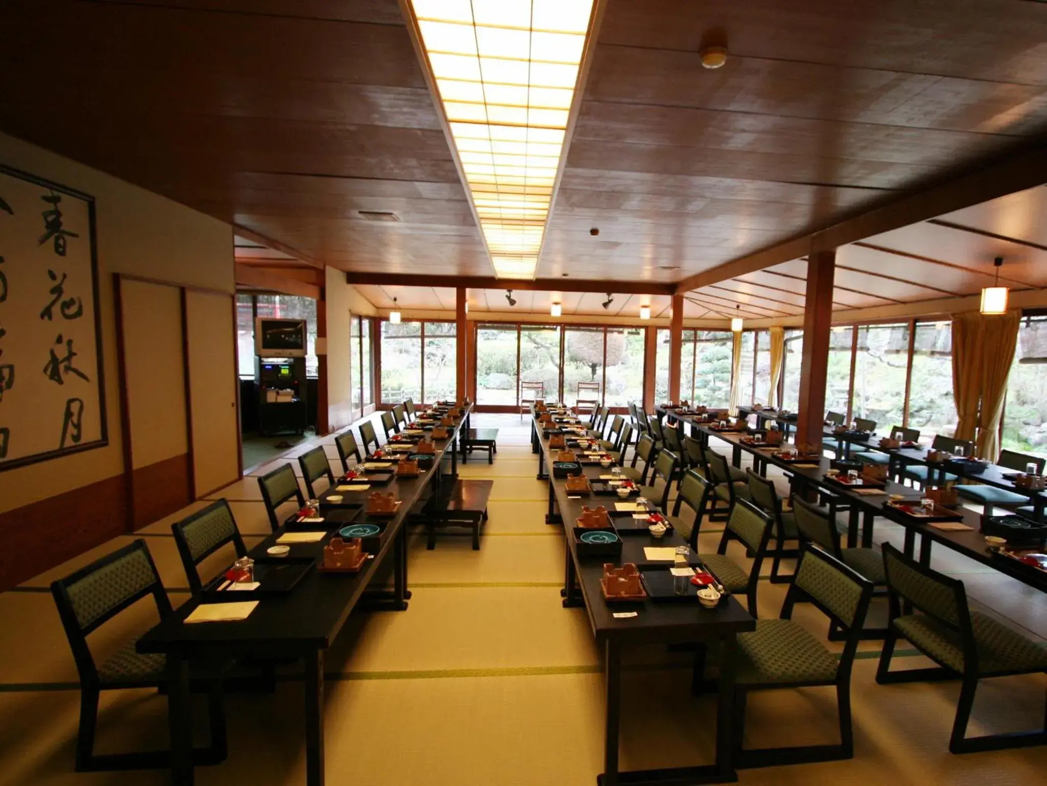 Restaurant/places to eat in Nanten-En Restaurant/places to eat in Nanten-En