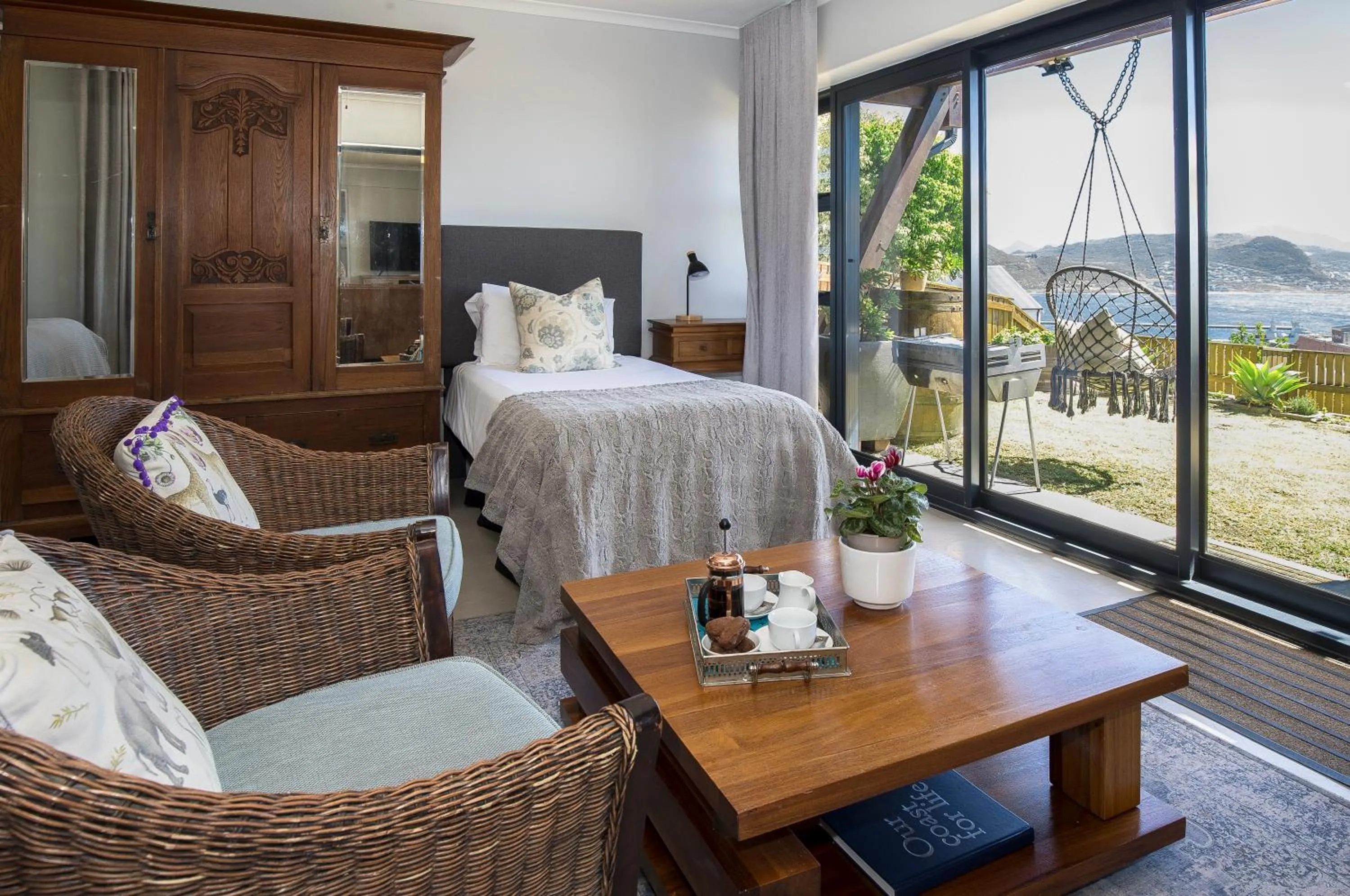 Garden, Bed in Mariner Guesthouse & Villa