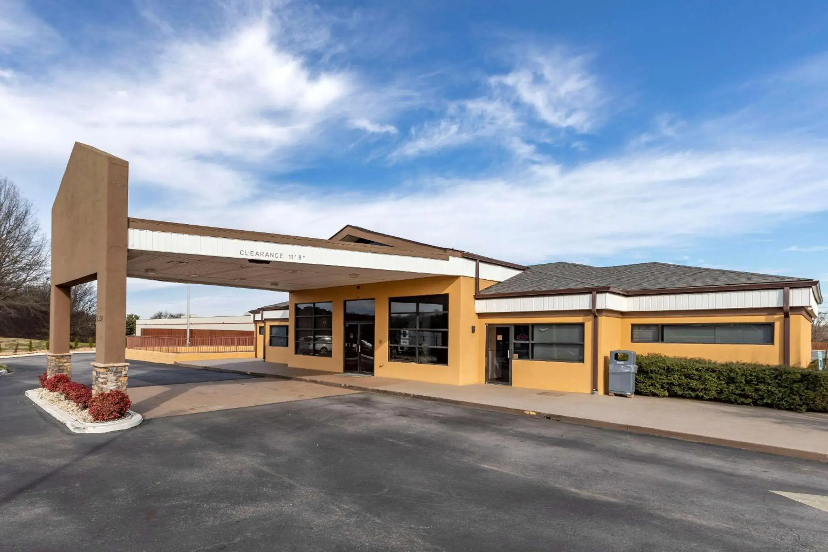 Property building in Quality Inn Duncan Spartanburg West Property building in Quality Inn Duncan Spartanburg West