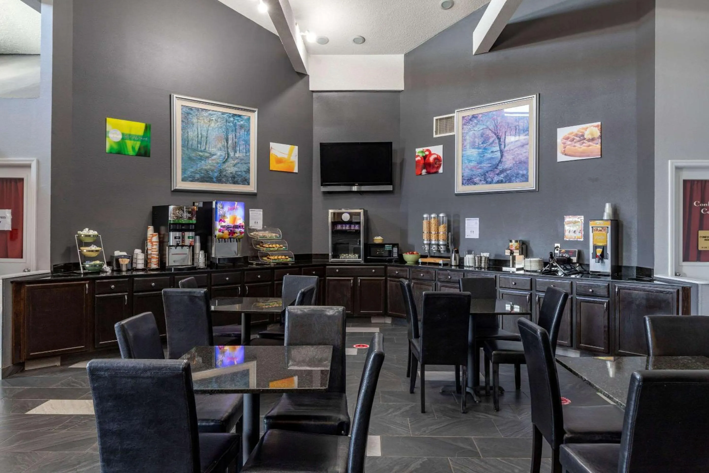 Breakfast in Quality Inn Duncan Spartanburg West