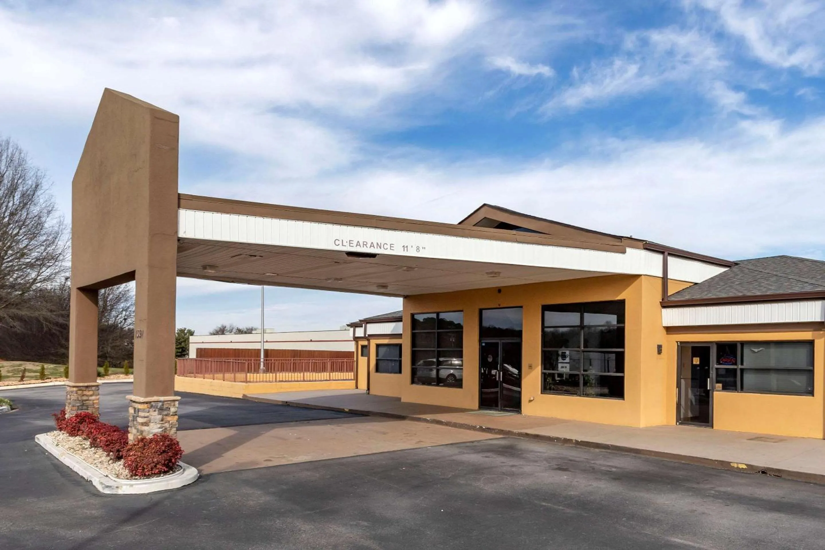 Property building in Quality Inn Duncan Spartanburg West