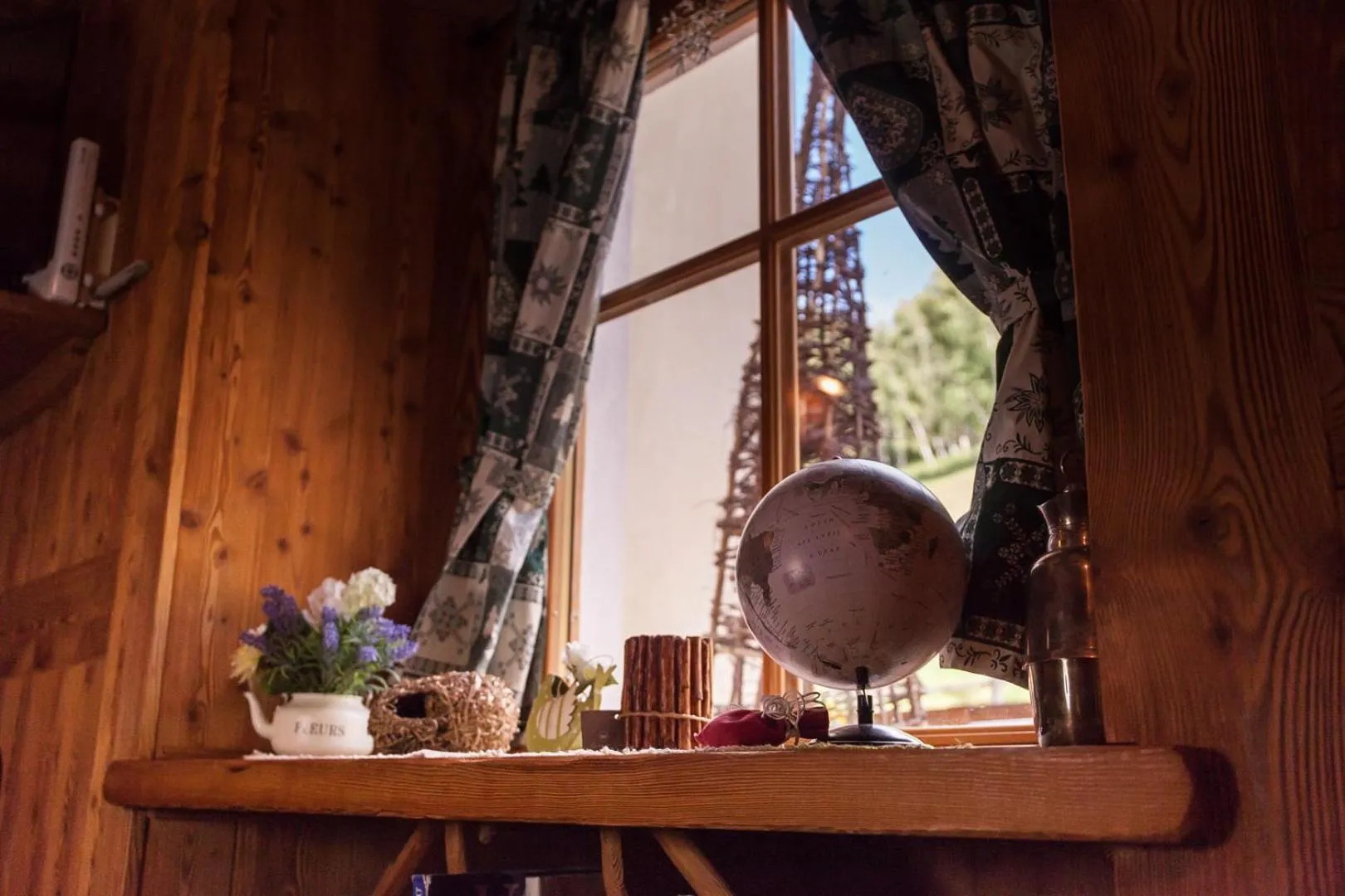 Communal lounge/ TV room in Residence Les Fleurs