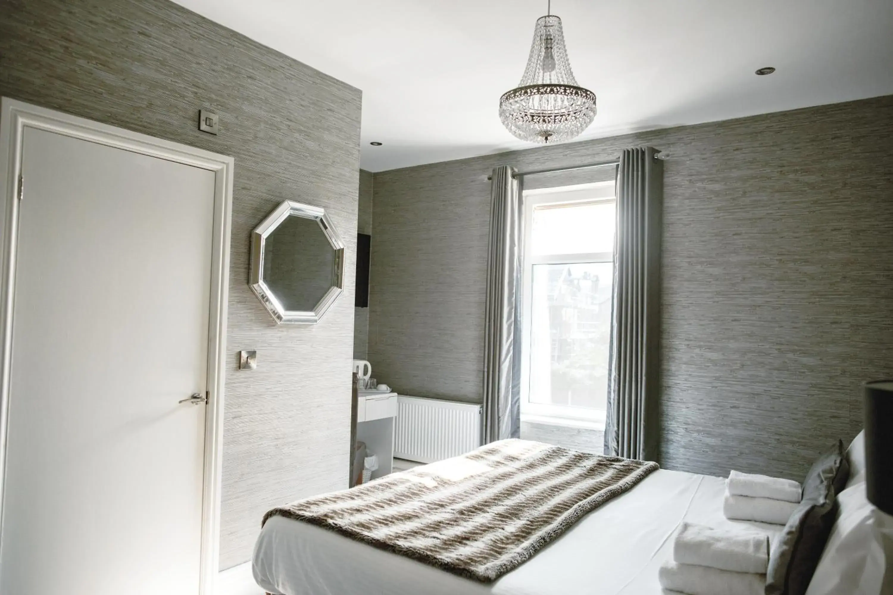 Standard Double or Twin Room in Arthur's Bar & Accommodation Standard Double or Twin Room in Arthur's Bar & Accommodation