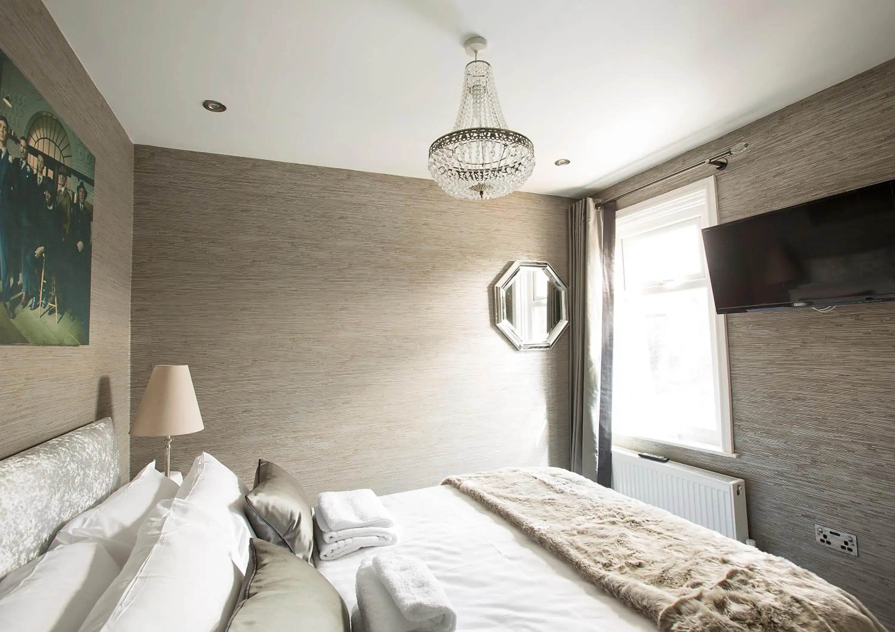 Bed in Arthur's Bar & Accommodation Bed in Arthur's Bar & Accommodation