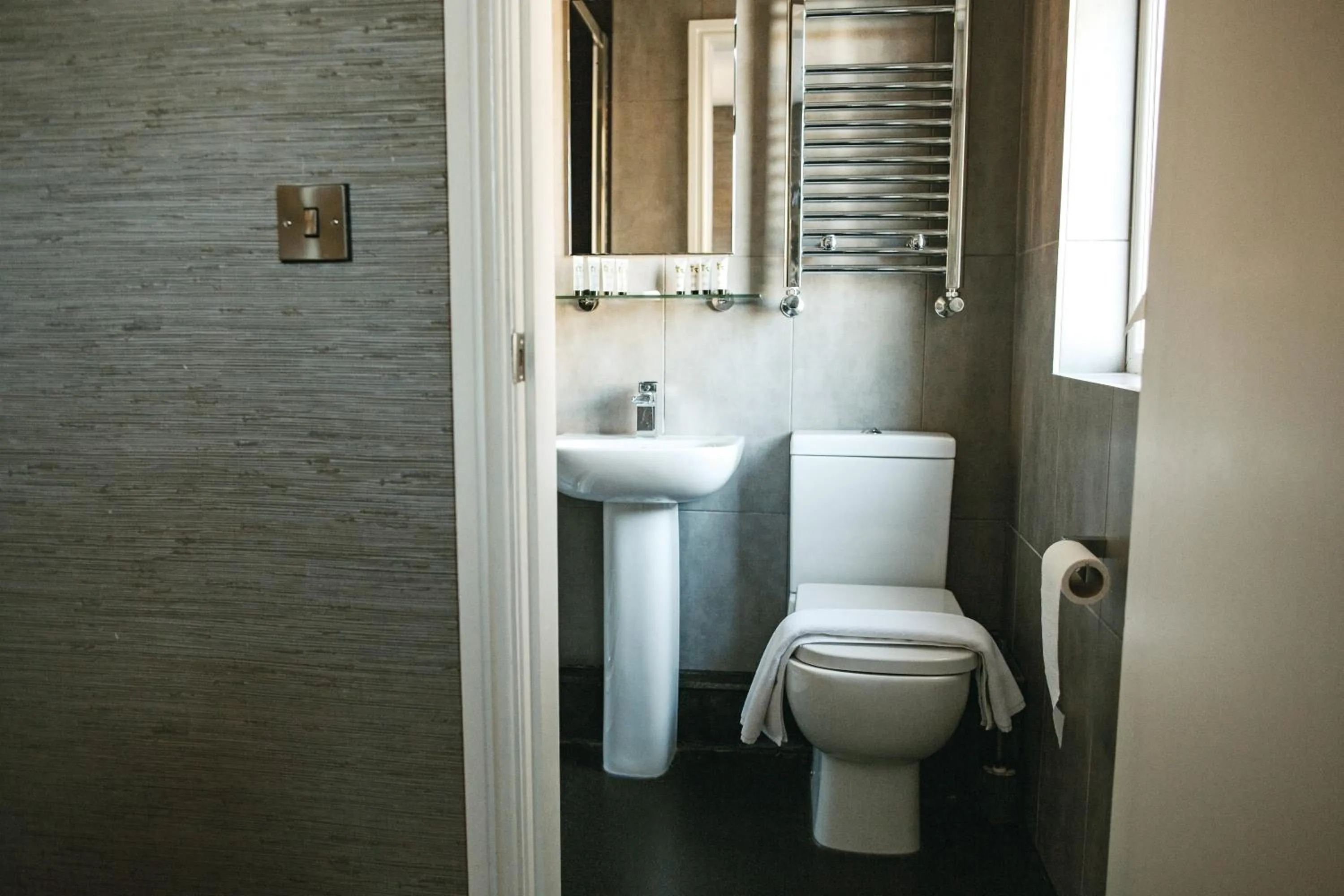 Bathroom in Arthur's Bar & Accommodation