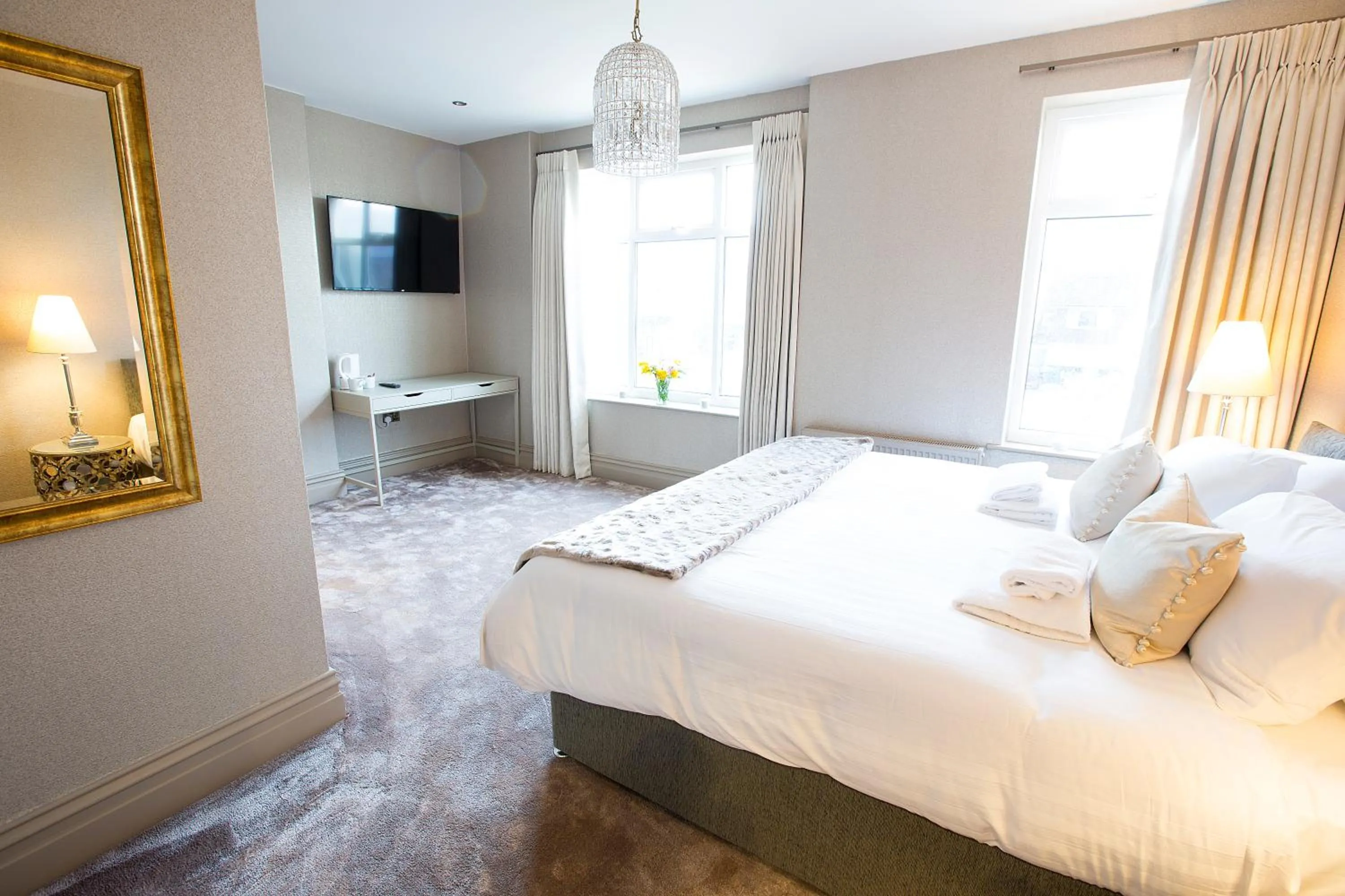 Bed in Arthur's Bar & Accommodation