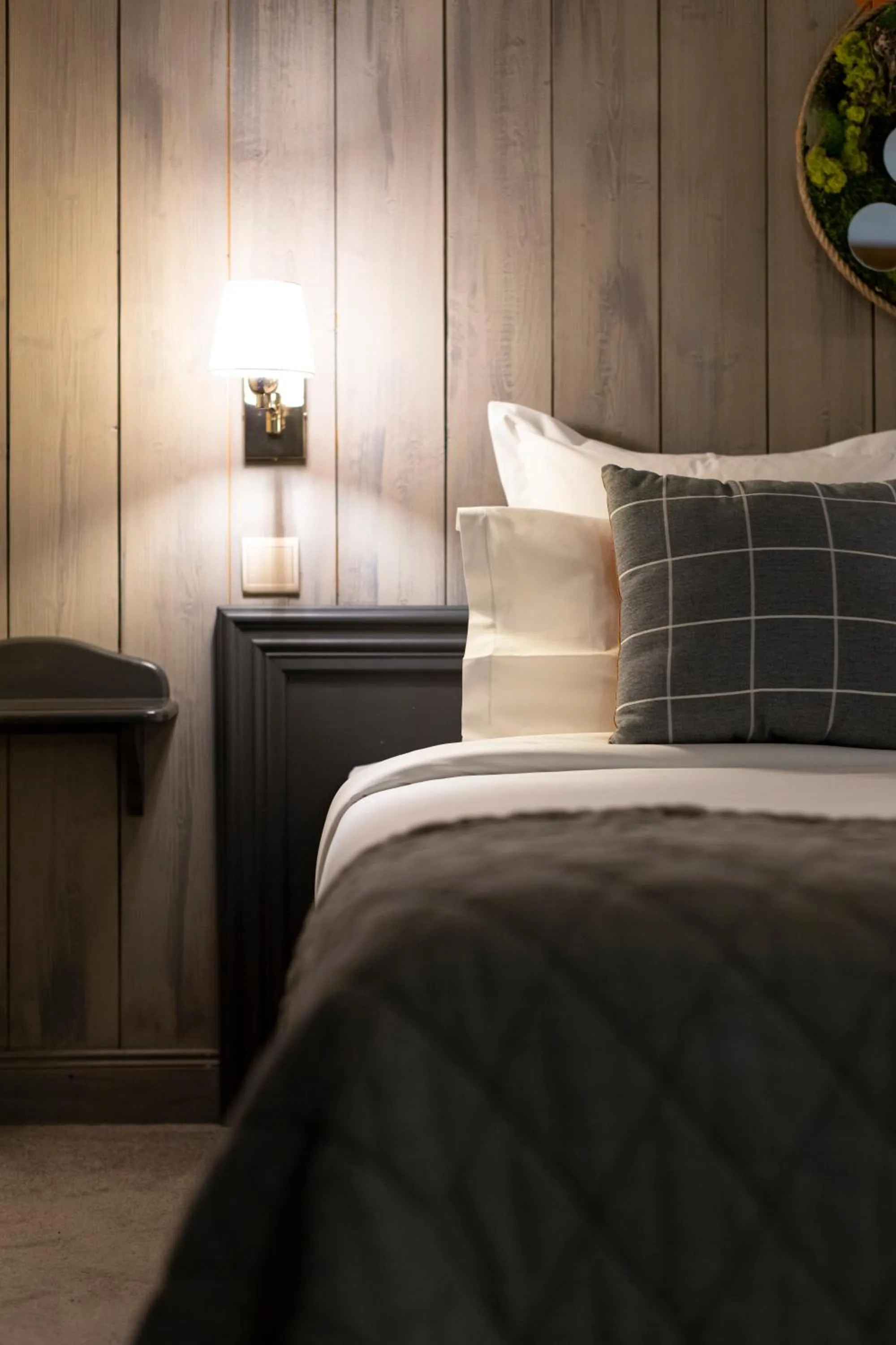 Bedroom, Bed in Hôtel Courcheneige