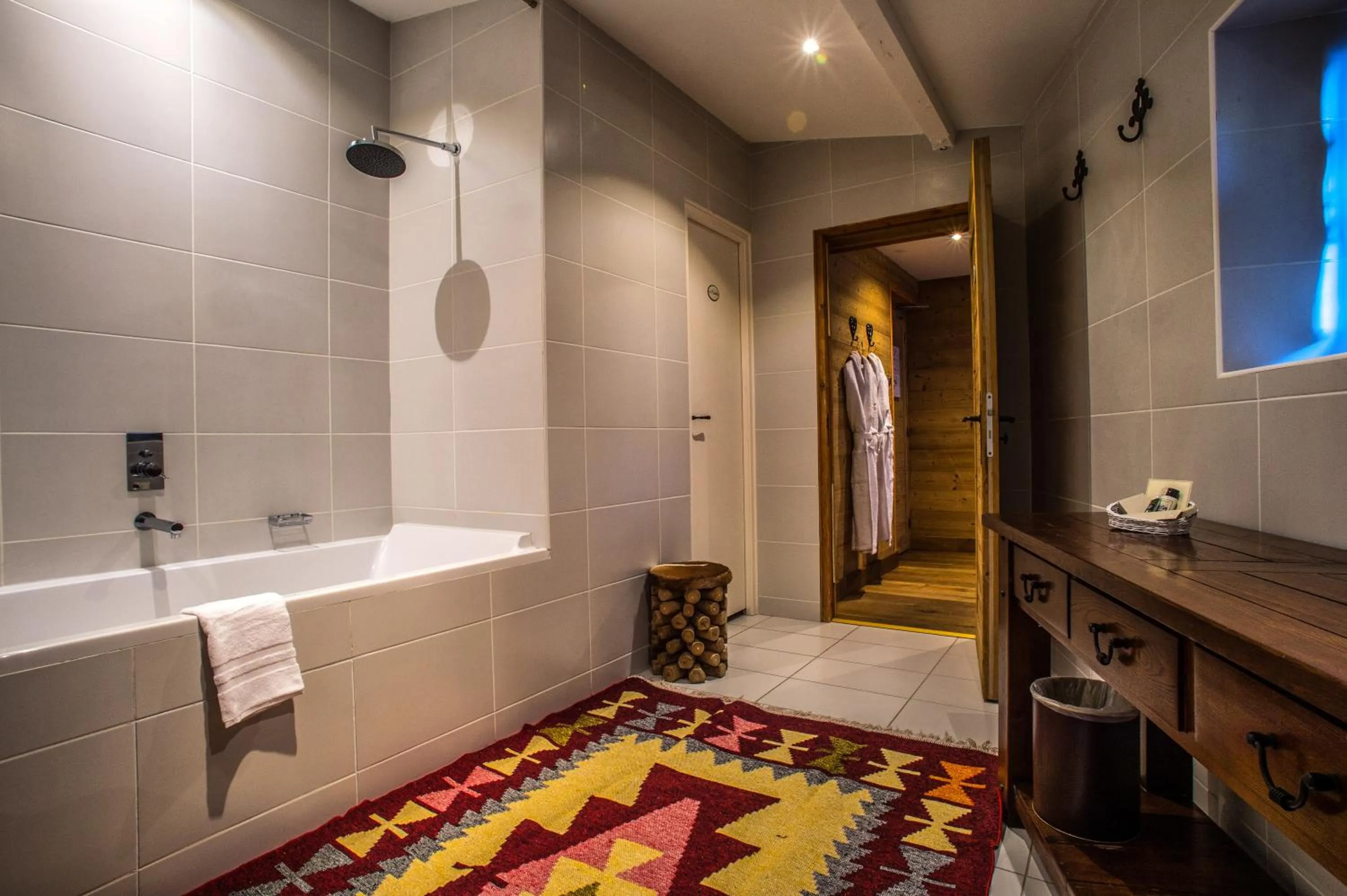 Bathroom in Hôtel Courcheneige