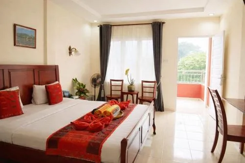 Zoé’s Paradise Waterfront Hotel