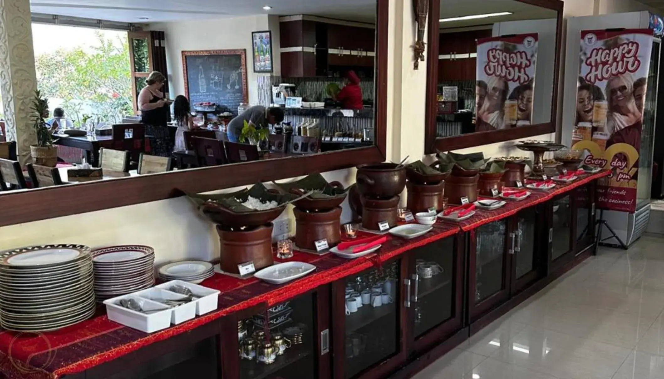 Buffet breakfast in Zoé’s Paradise Waterfront Hotel Buffet breakfast in Zoé’s Paradise Waterfront Hotel