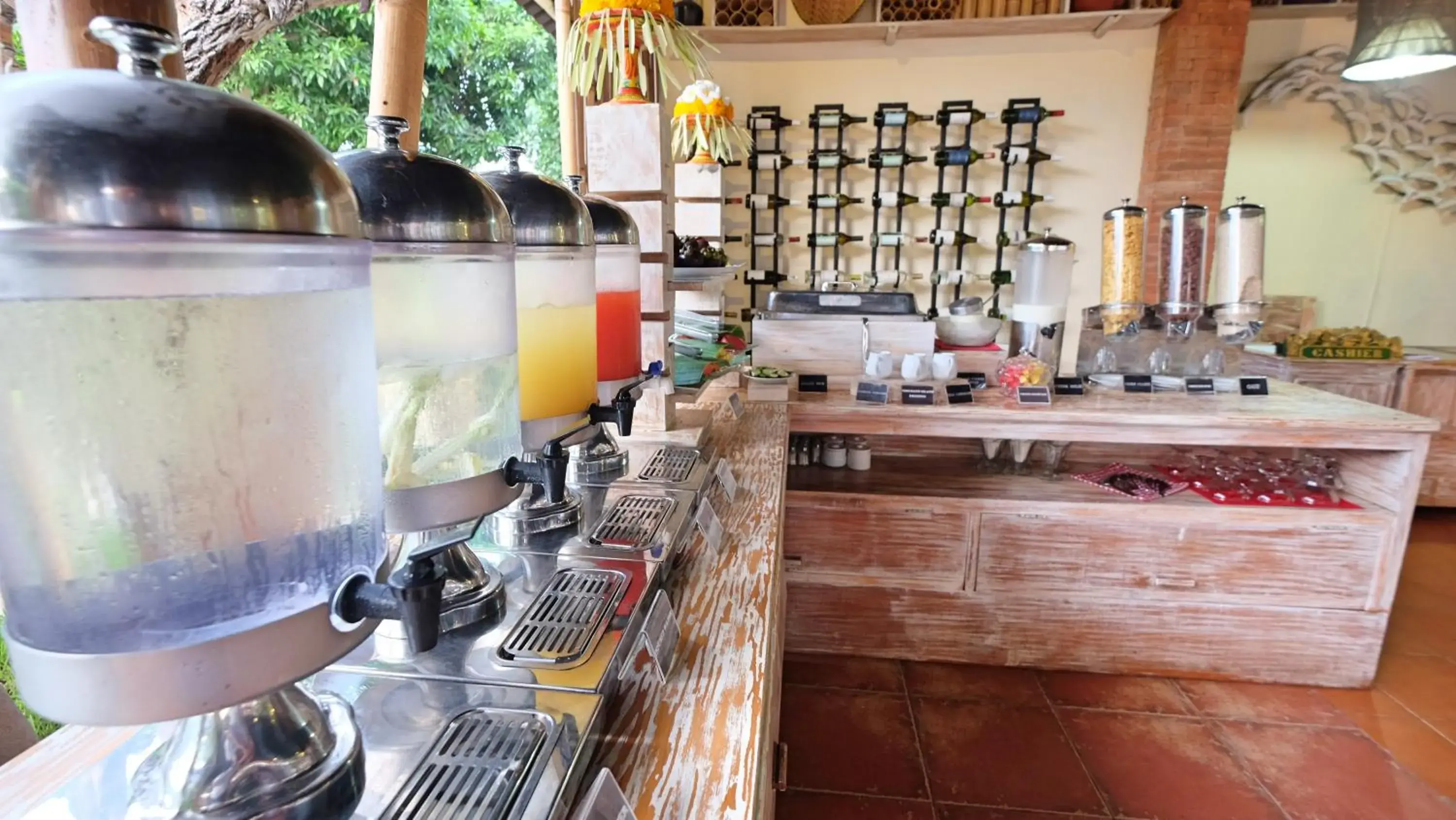 Restaurant/places to eat in Taman Sari Bali Resort and Spa Restaurant/places to eat in Taman Sari Bali Resort and Spa