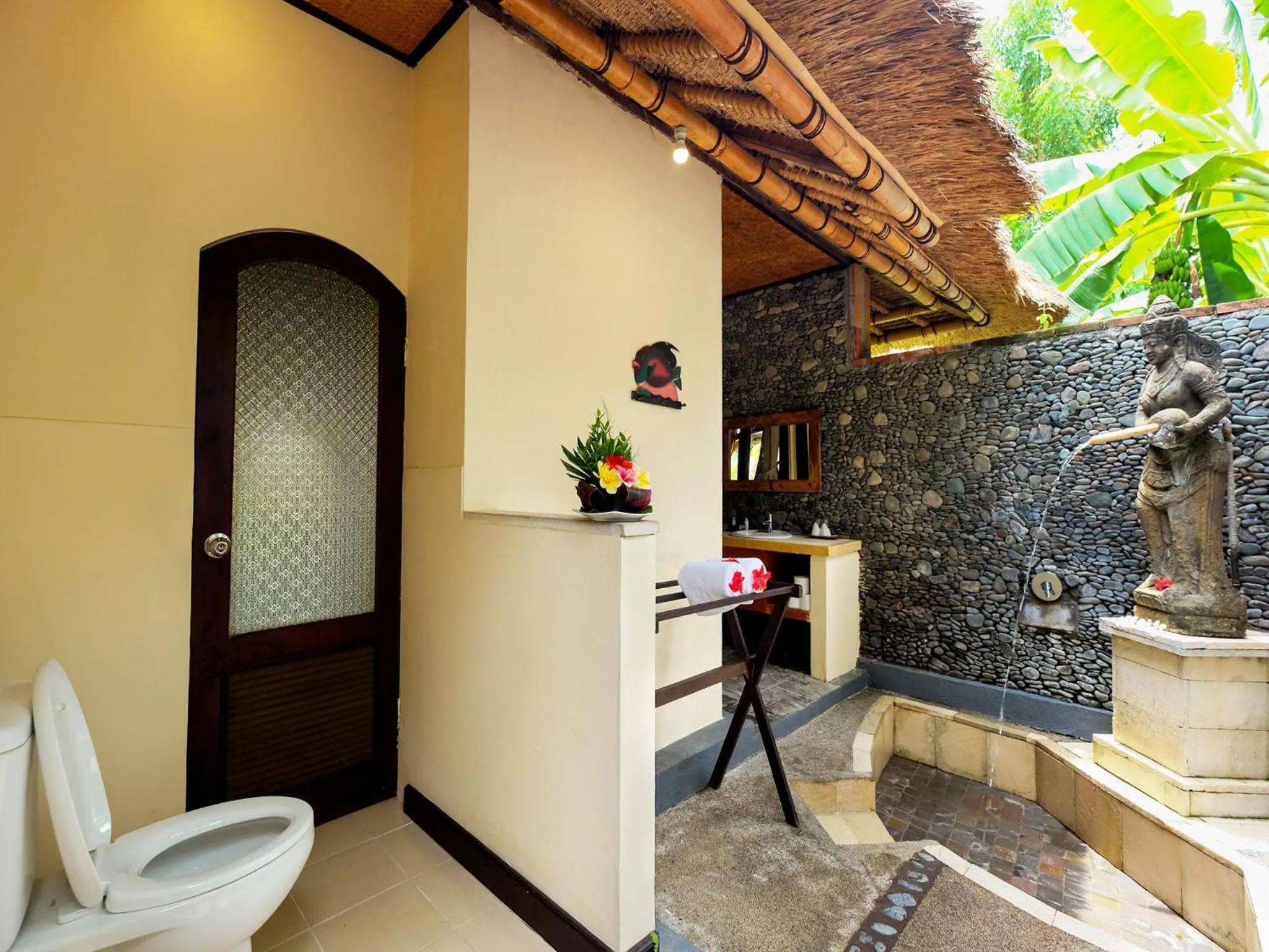 Shower in Taman Sari Bali Resort and Spa