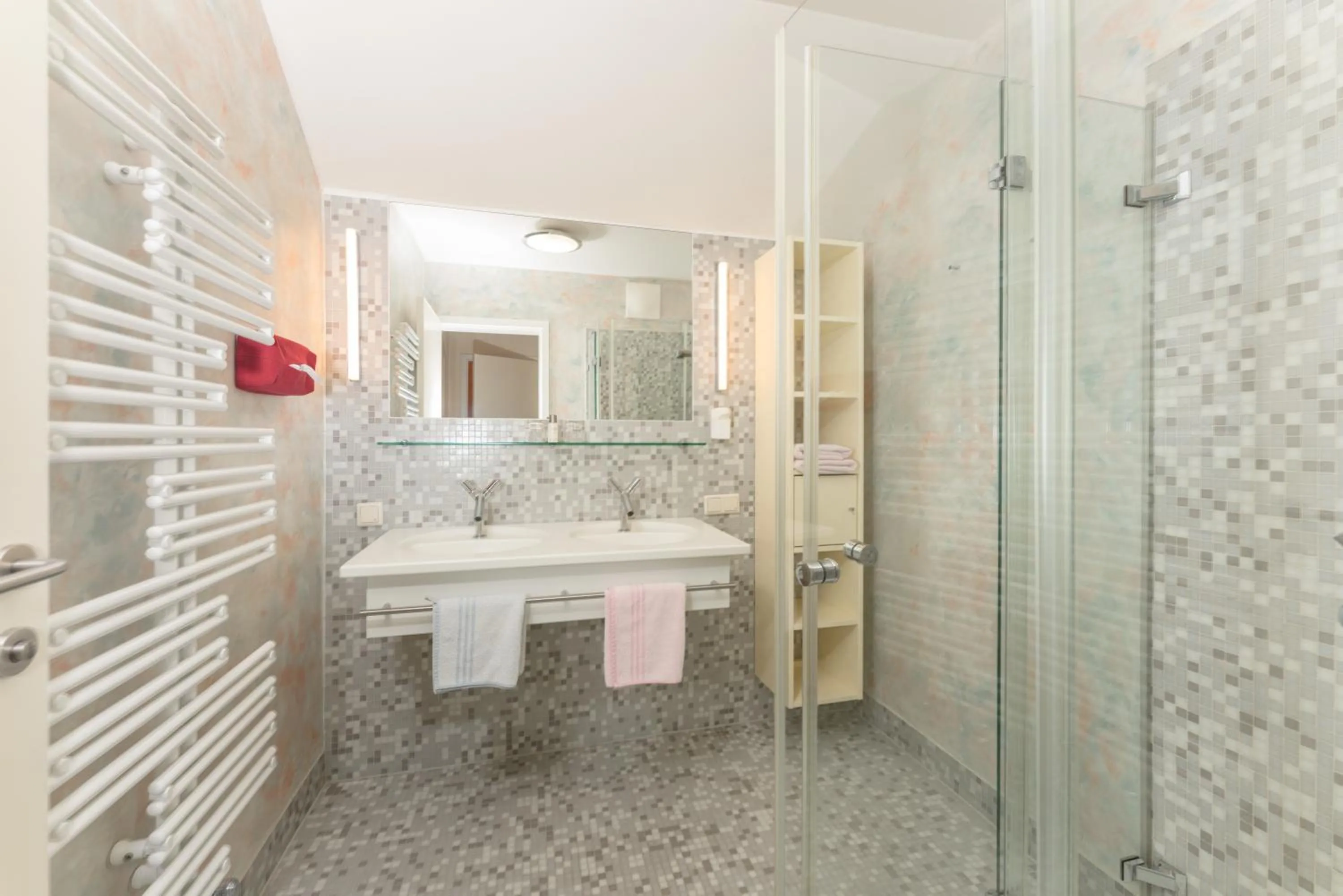Shower in Hotel Ramsauhof Pool & Wellness Breakfast & Light Dinner Buffet