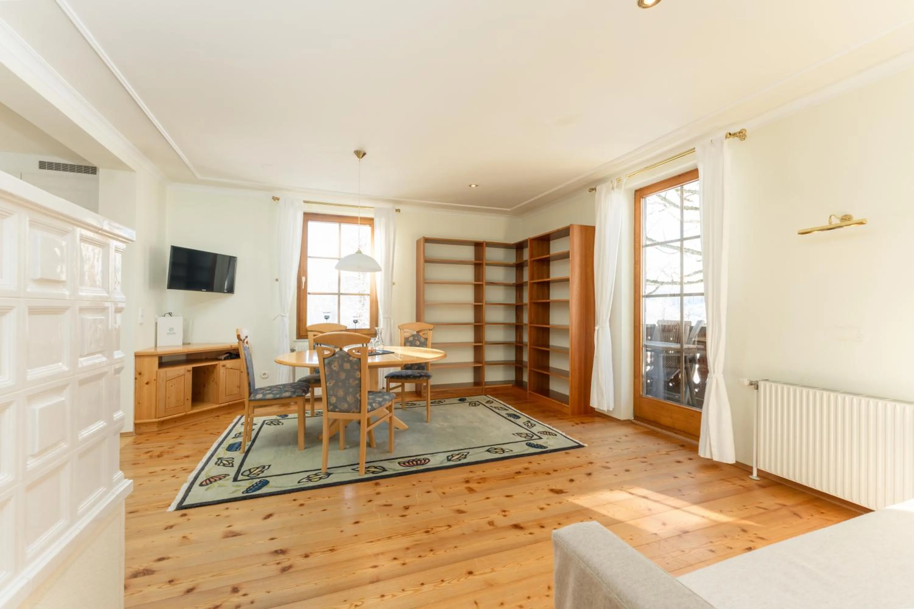 TV and multimedia in Hotel Ramsauhof Pool & Wellness Breakfast & Light Dinner Buffet