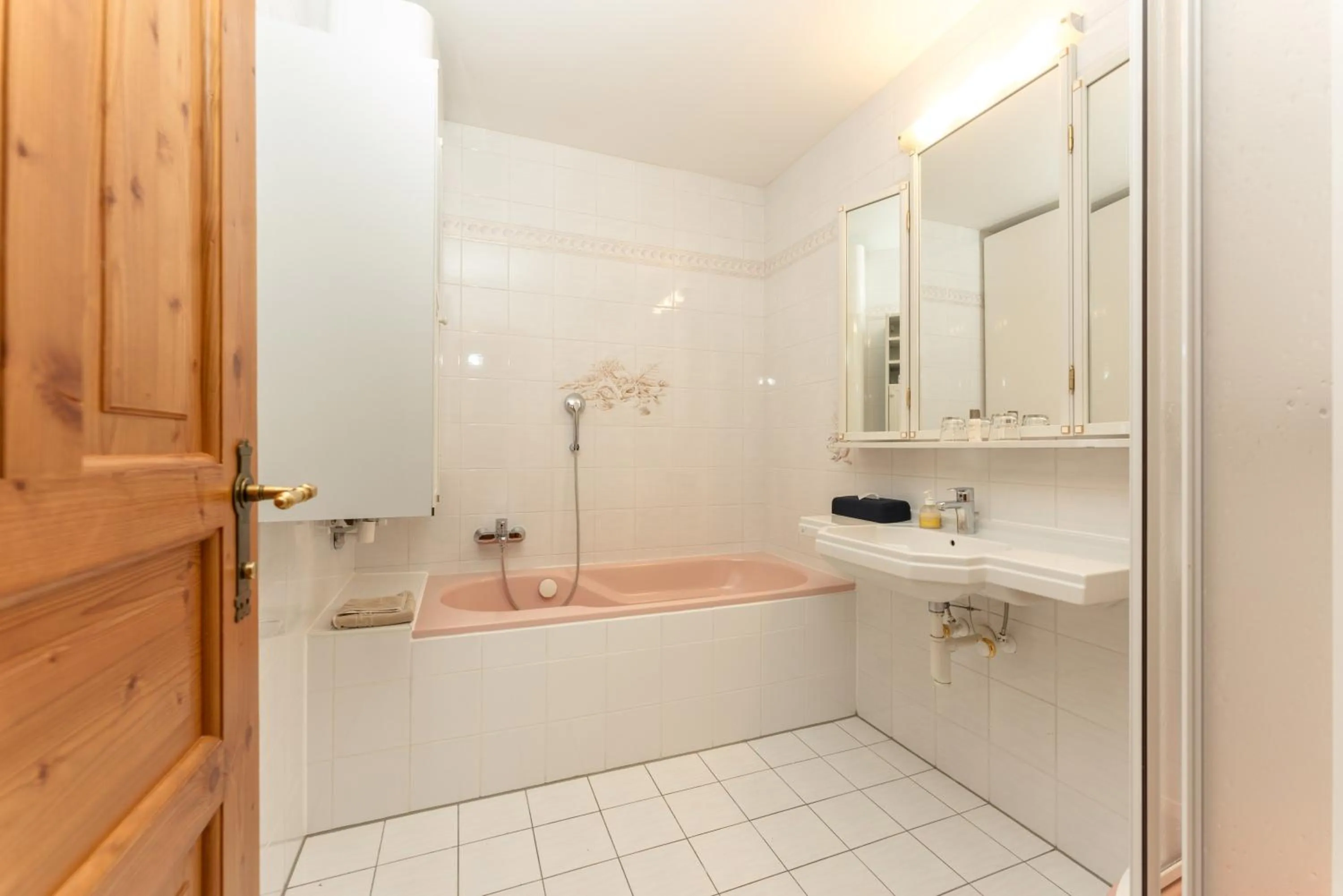 Shower in Hotel Ramsauhof Pool & Wellness Breakfast & Light Dinner Buffet