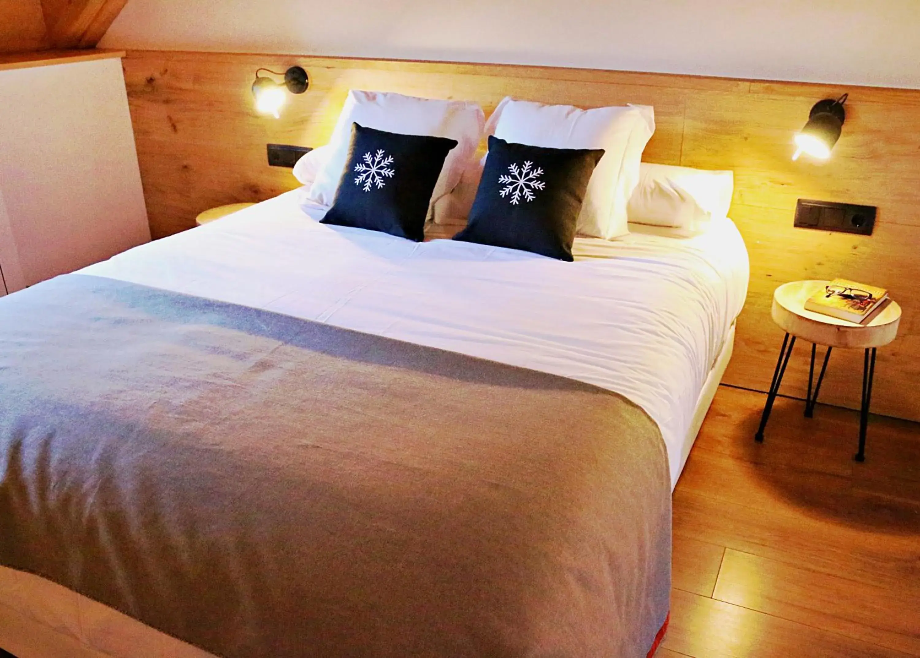 Double or Twin Room in Hotel Lo Paller Double or Twin Room in Hotel Lo Paller