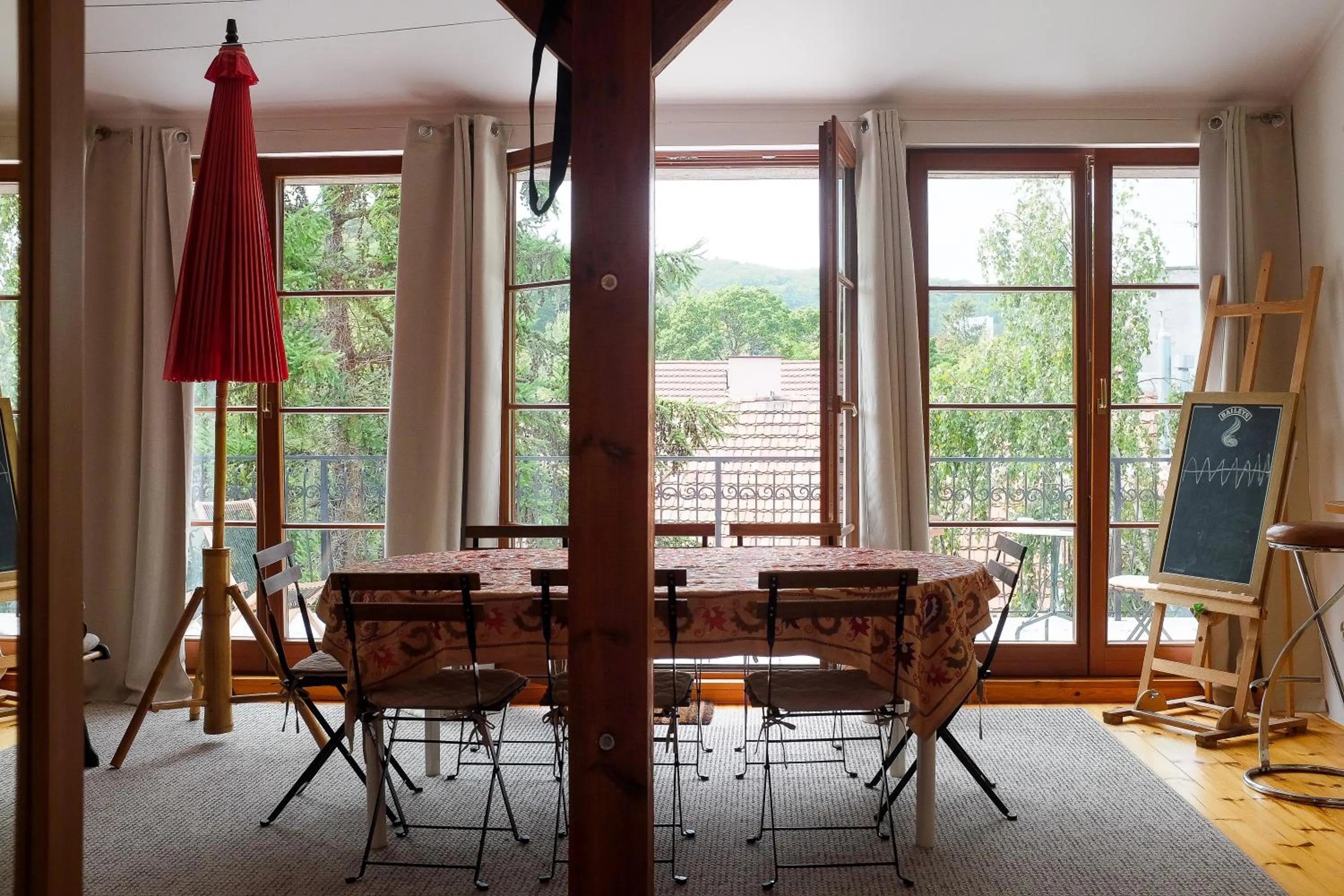Dining area in Sopot Residence