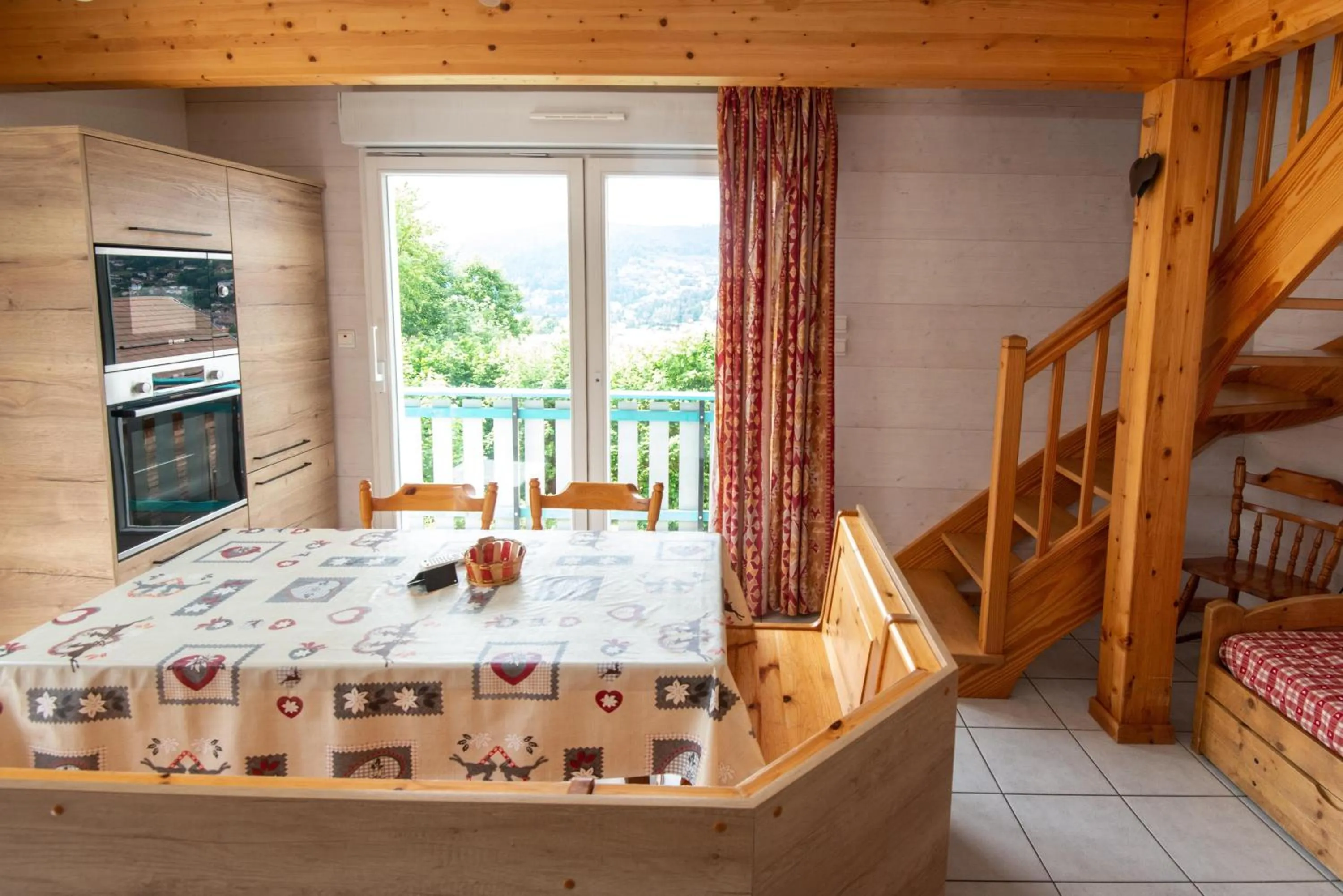 Dining area in Les Adrets