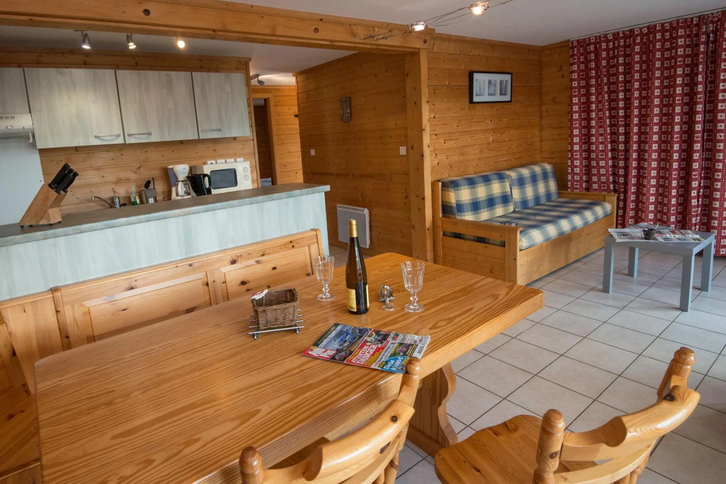 Dining area in Les Adrets