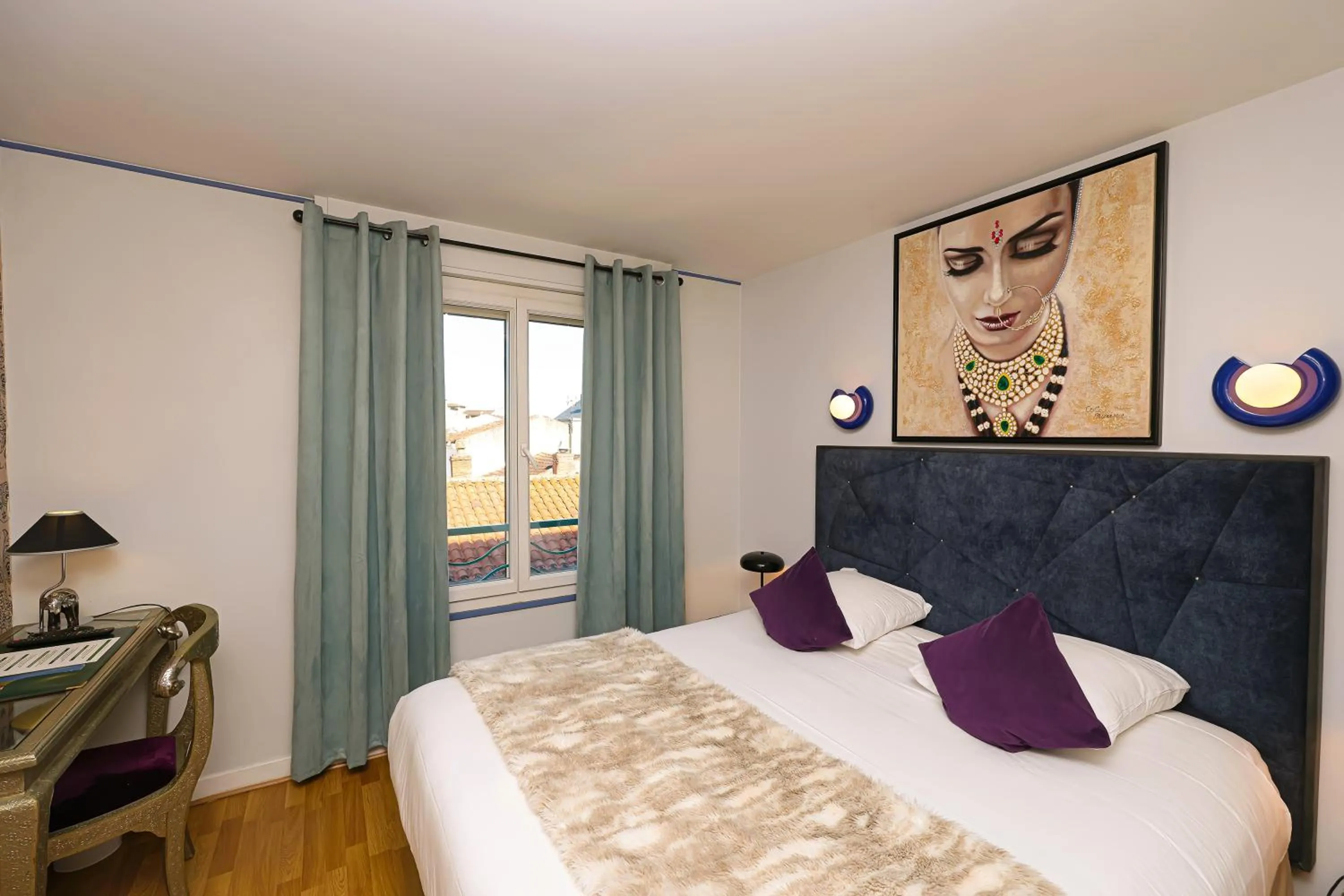 Bed in Charming Hôtel - Les Pasteliers