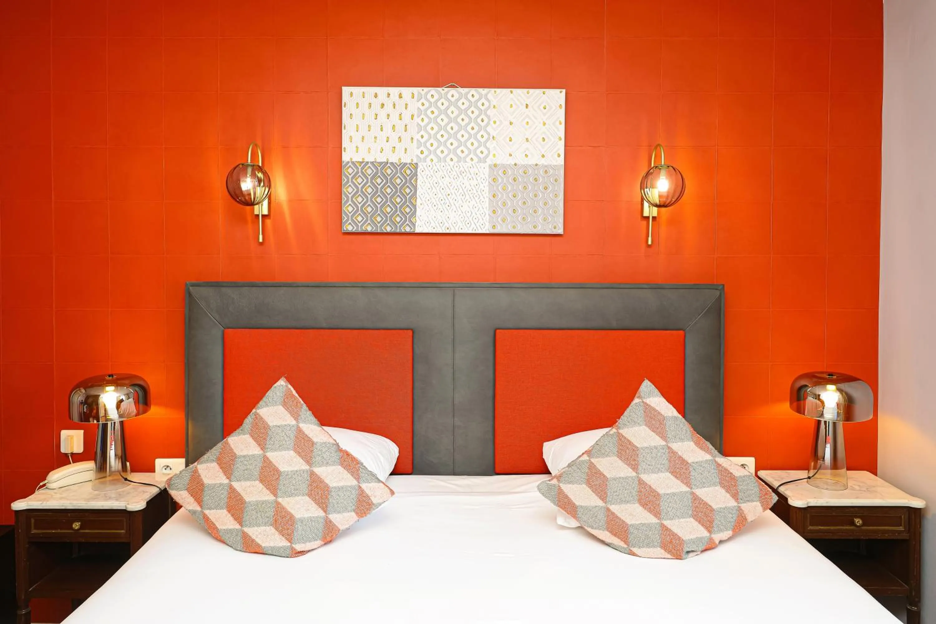 Bed in Charming Hôtel - Les Pasteliers