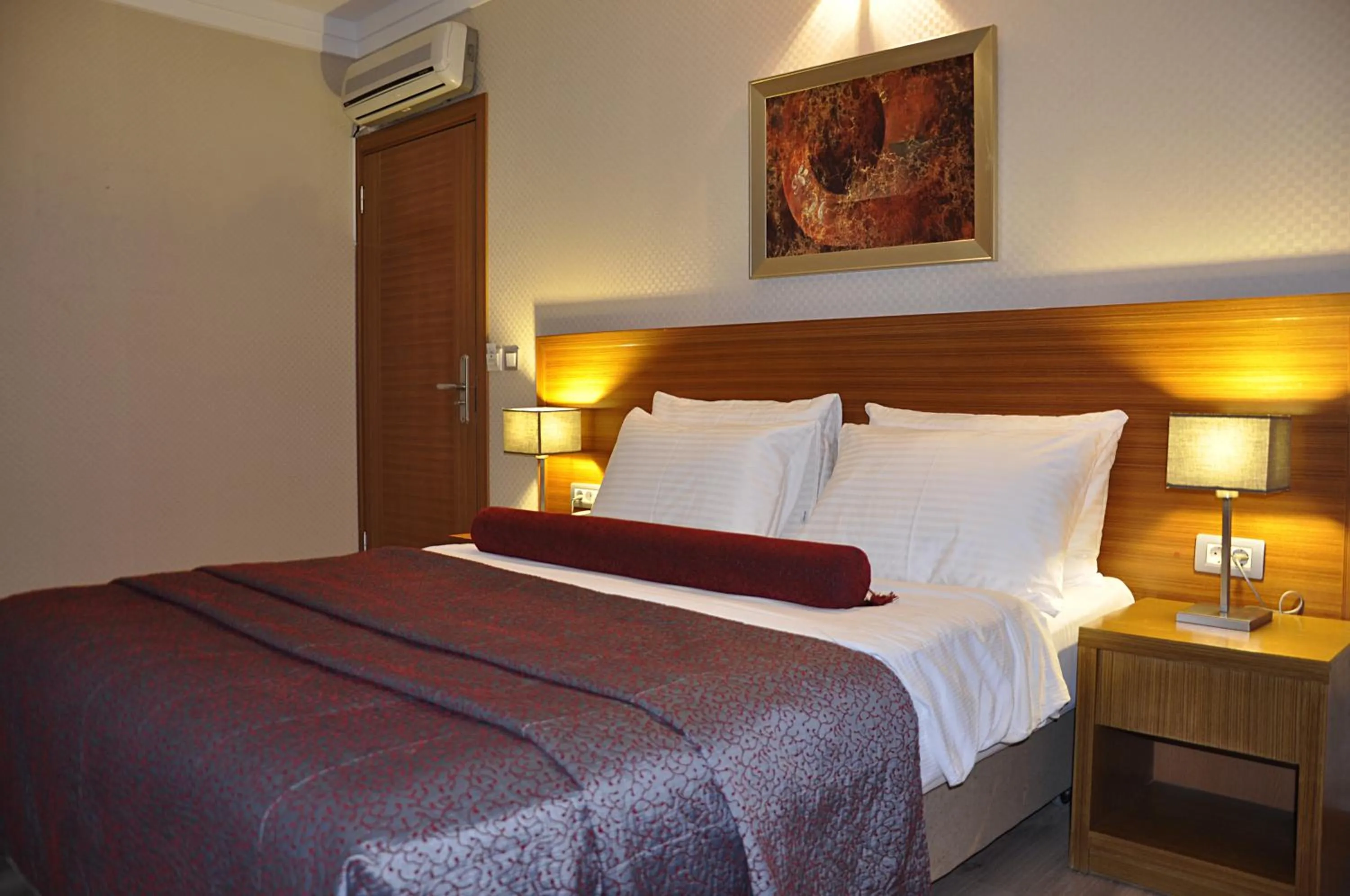 Bed in dragos island hotel