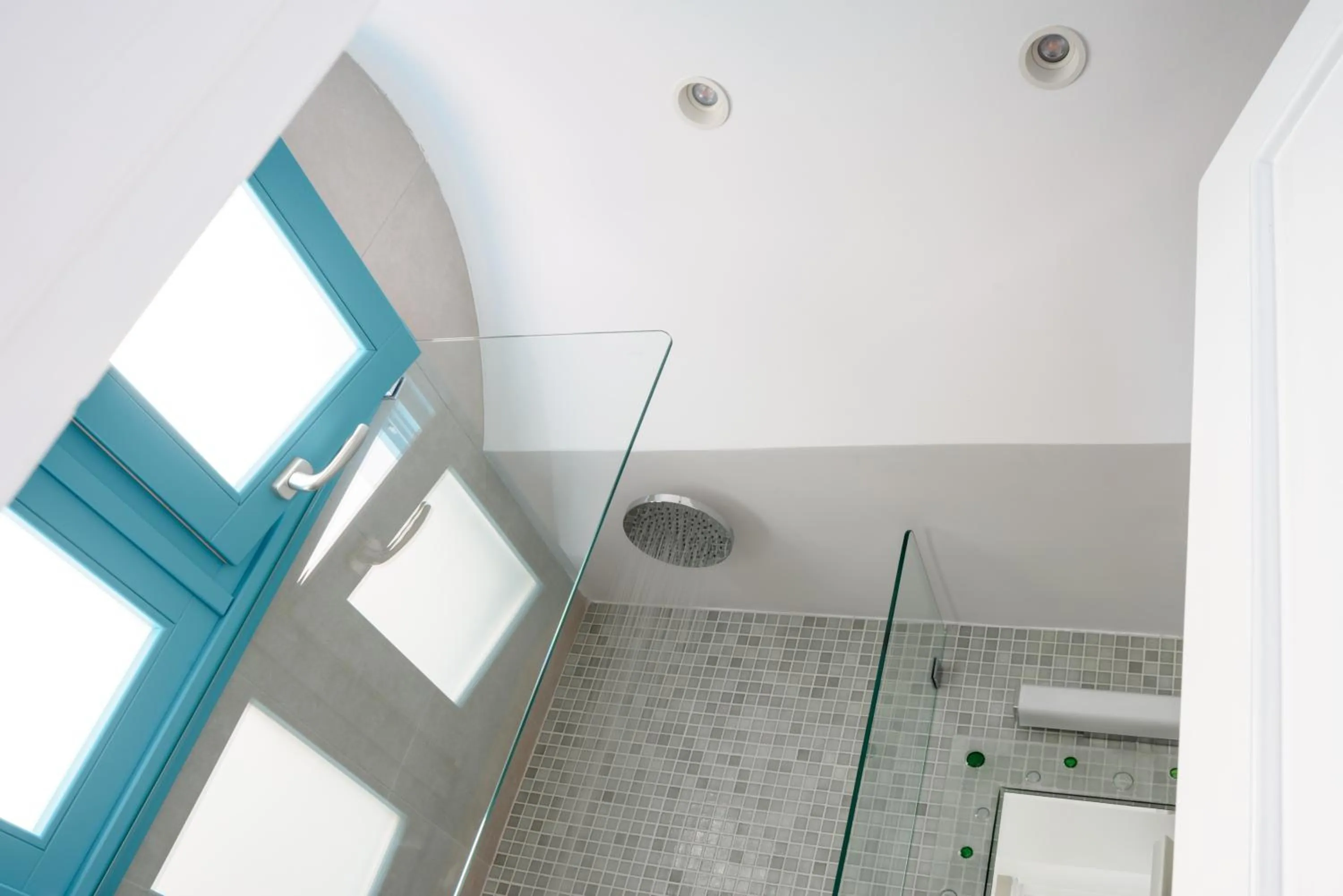 Bathroom in Nikolas Hotel