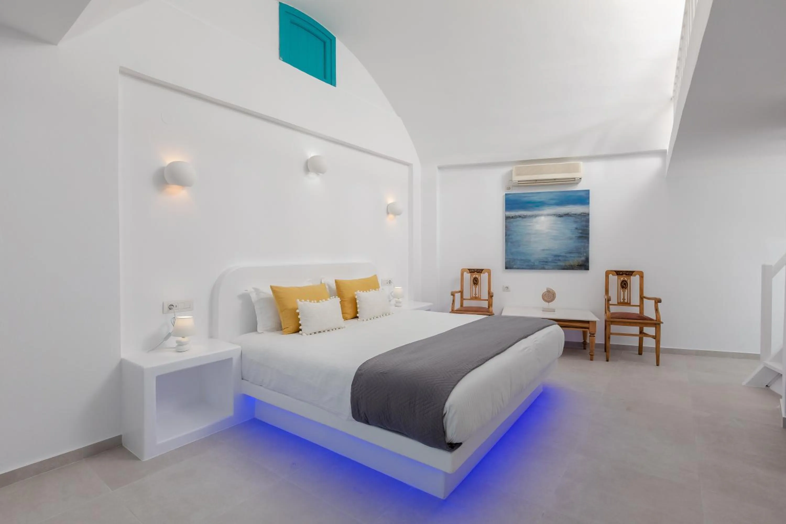 Bed in Nikolas Hotel