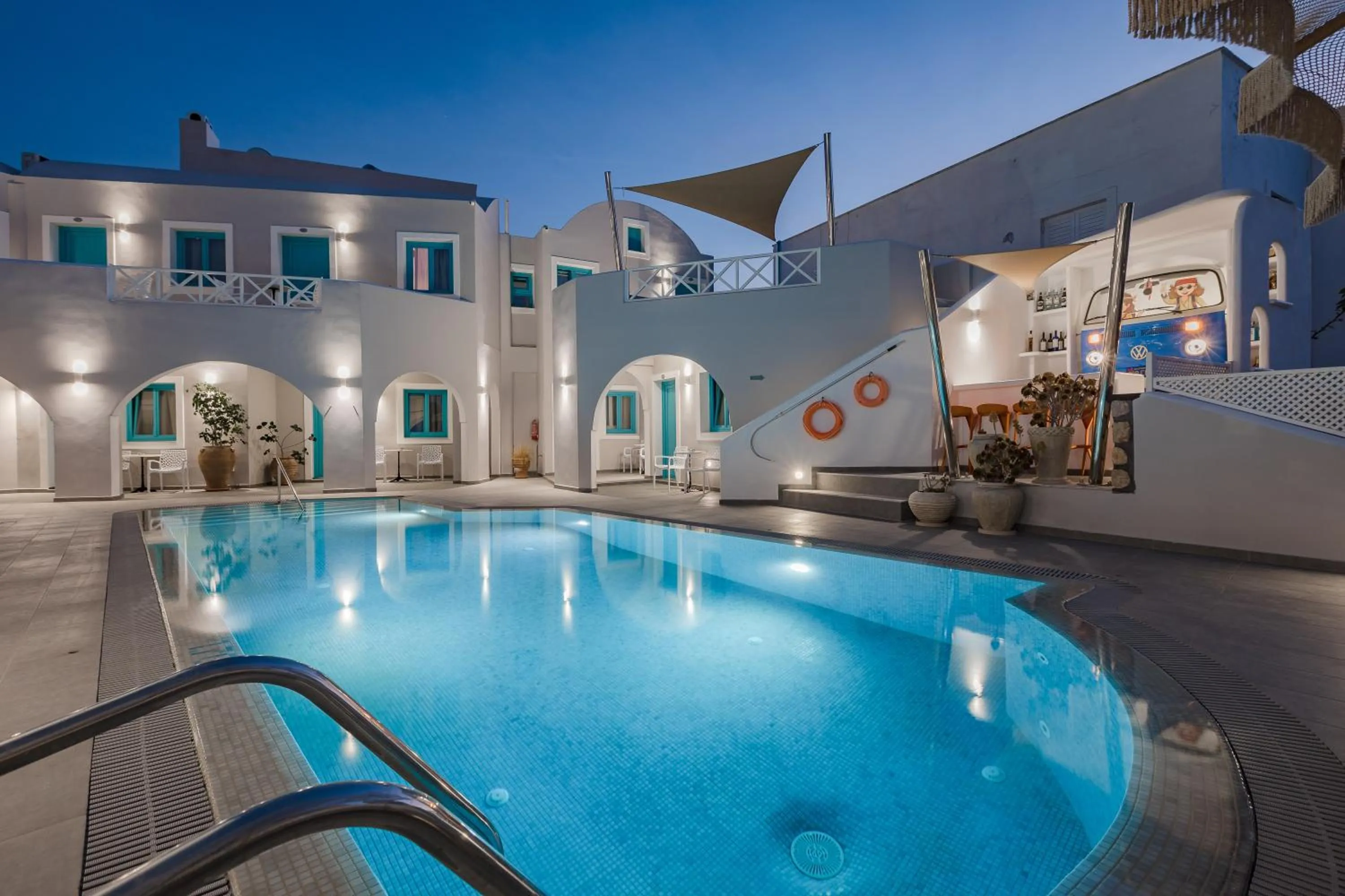 Property building in Nikolas Hotel